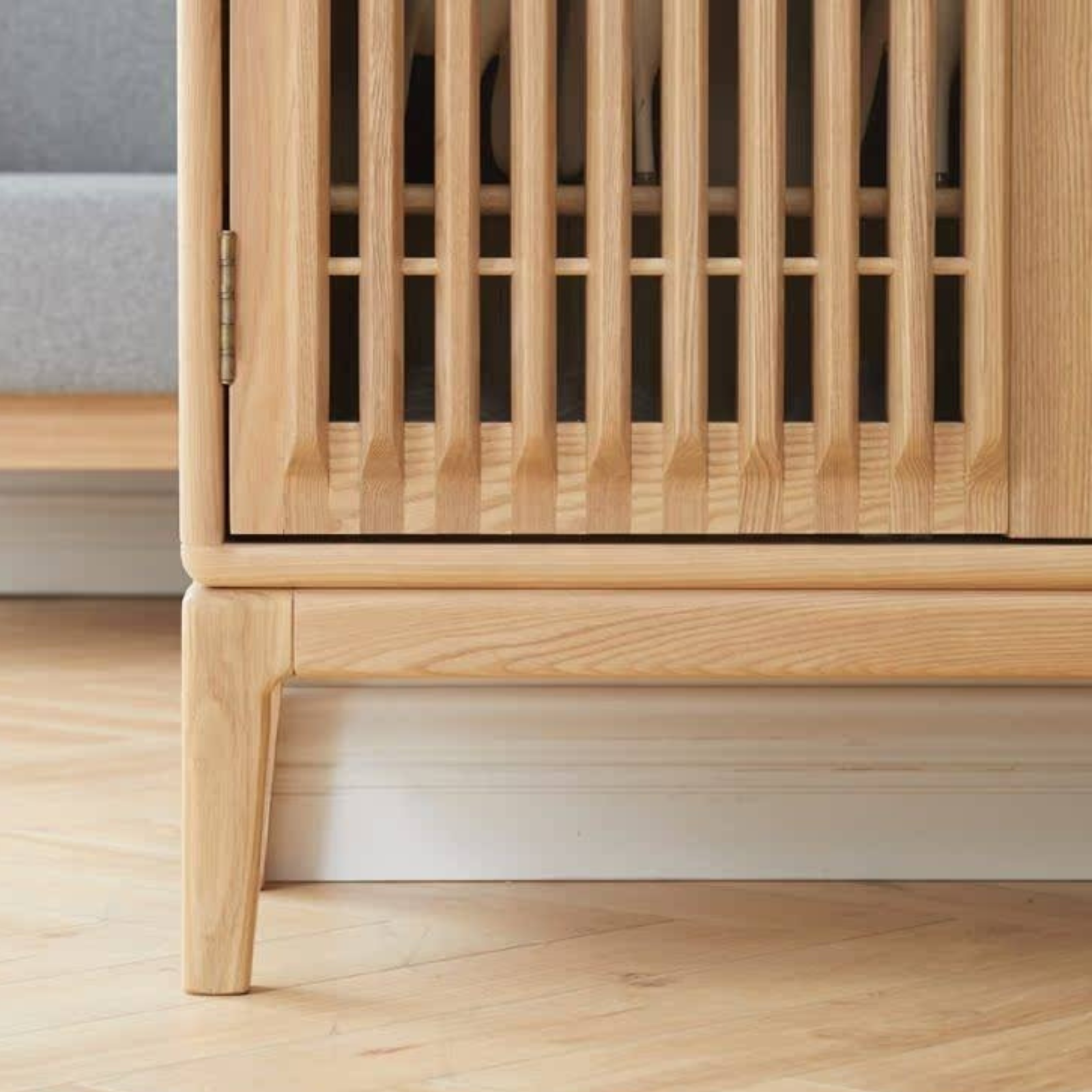 Ash Solid Wood Full Entrance Storage Shoe Cabinet