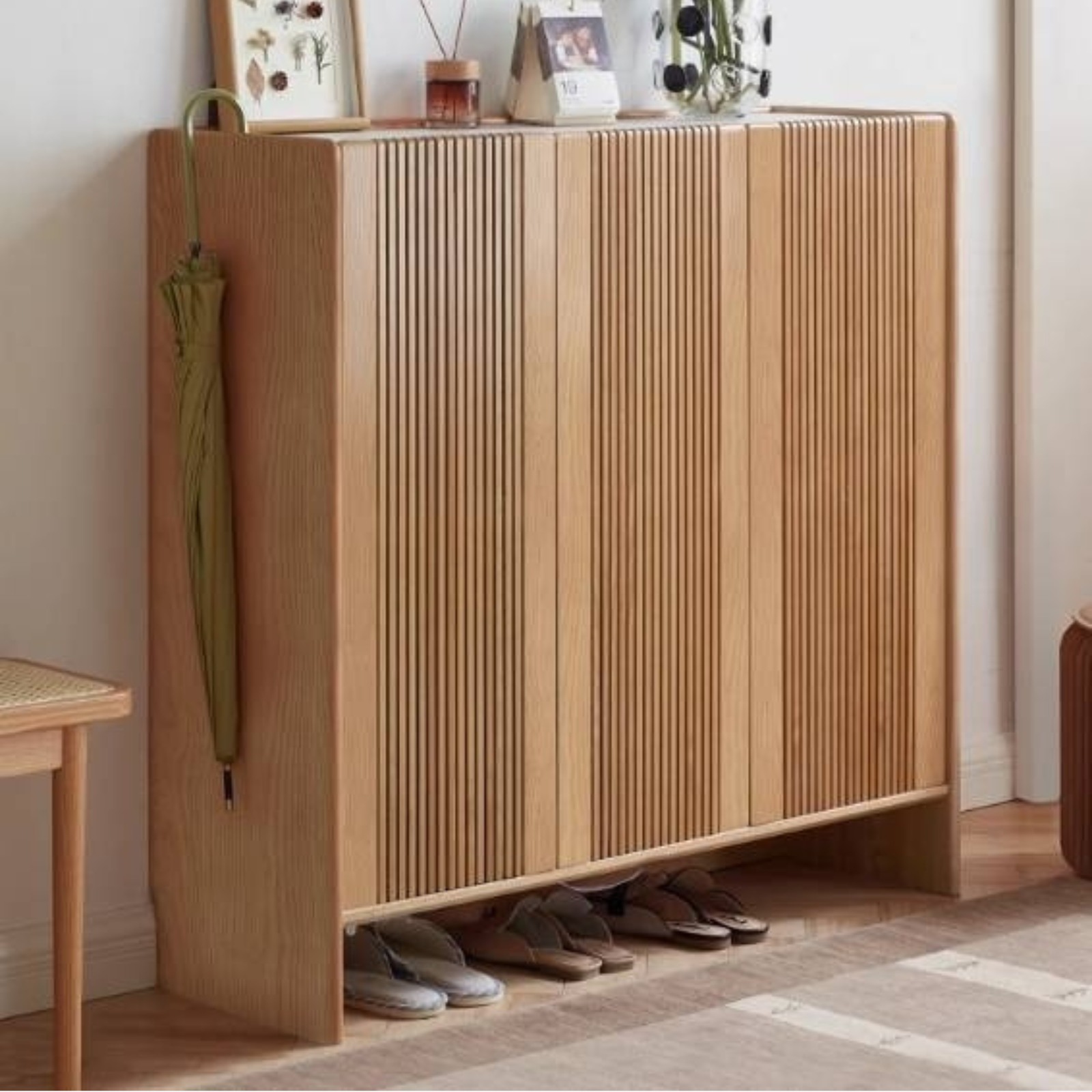 Ash, Oak Solid Wood Rock Top Shoe Cabinet