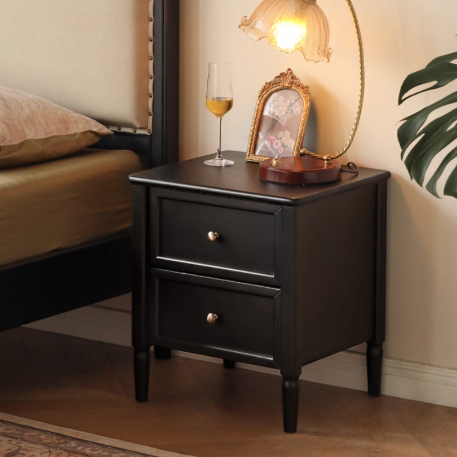 Solid Rubberwood Retro Style, American Style Nightstand