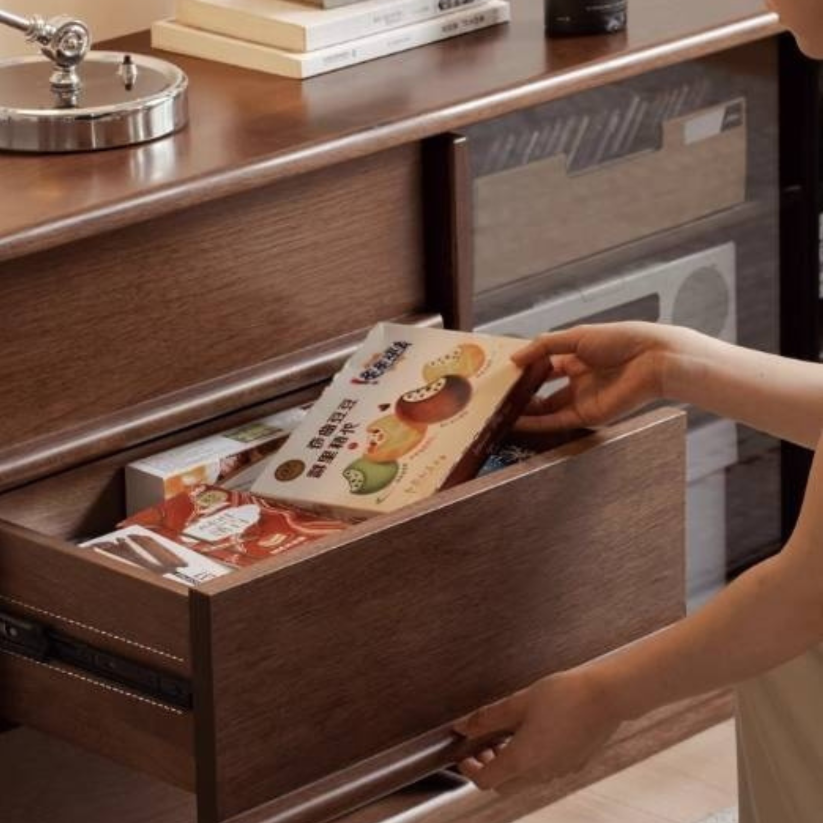 Golden Sandalwood, Black Walnut Solid Wood TV Cabinet