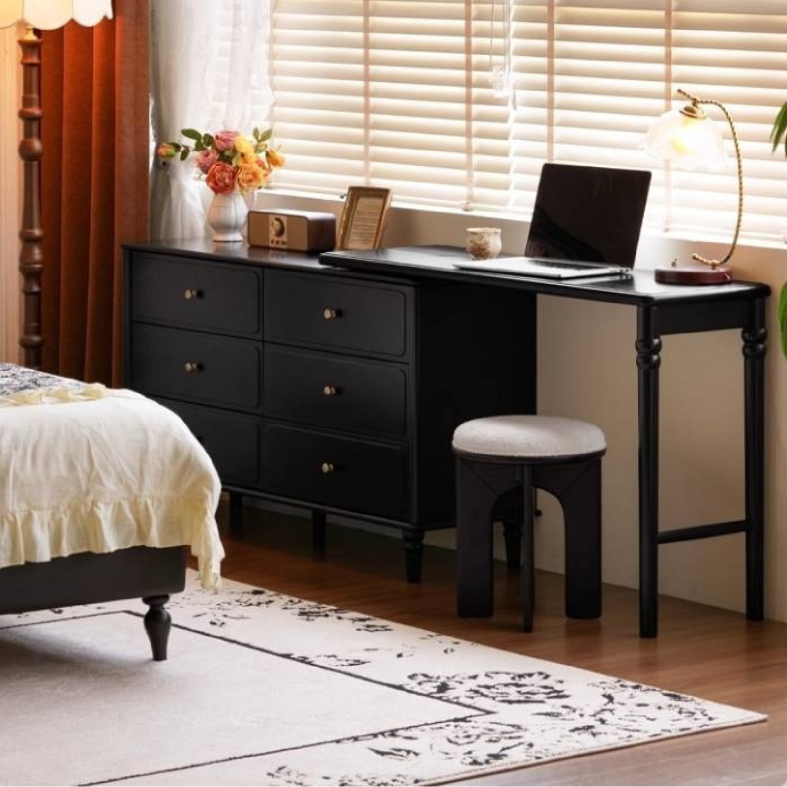 Solid Rubberwood French Retro Vanity Table