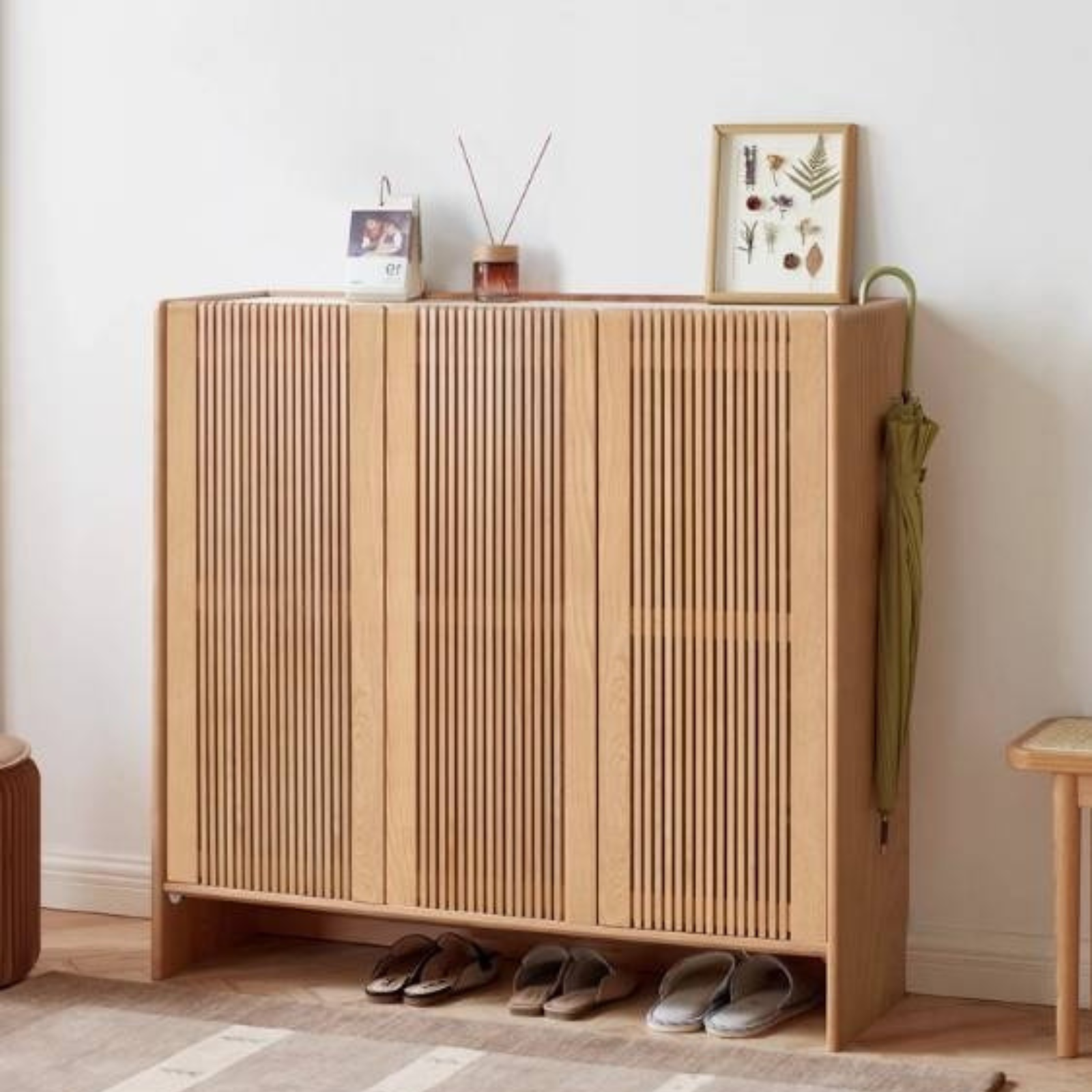 Ash, Oak Solid Wood Rock Top Shoe Cabinet