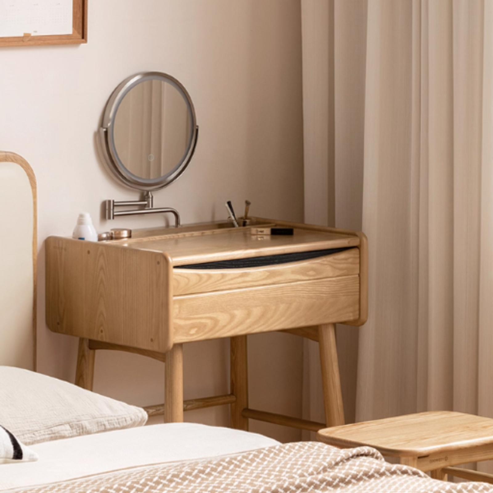 Ash Solid Wood Modern Dressing Table