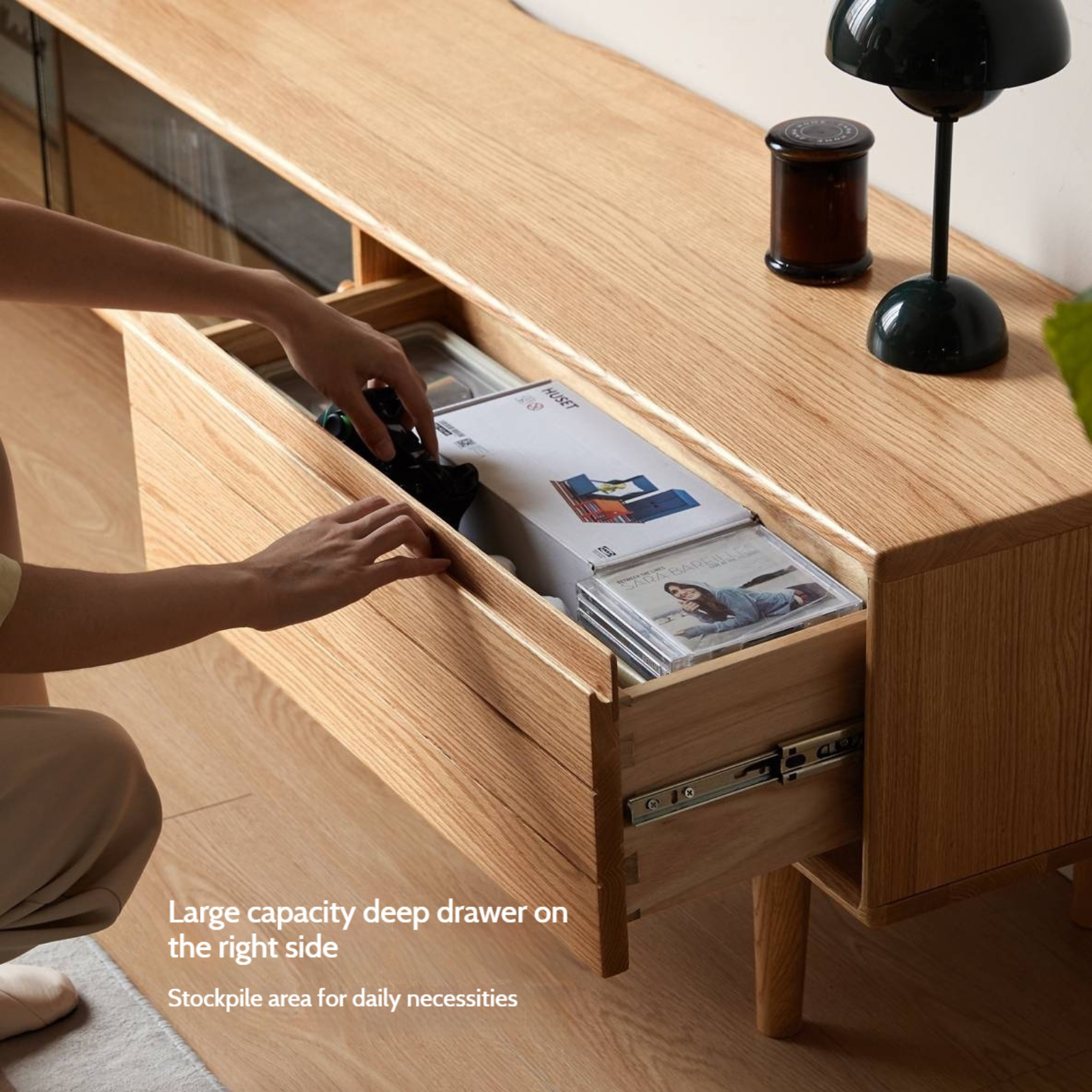 Oak Solid Wood Modern TV Cabinet