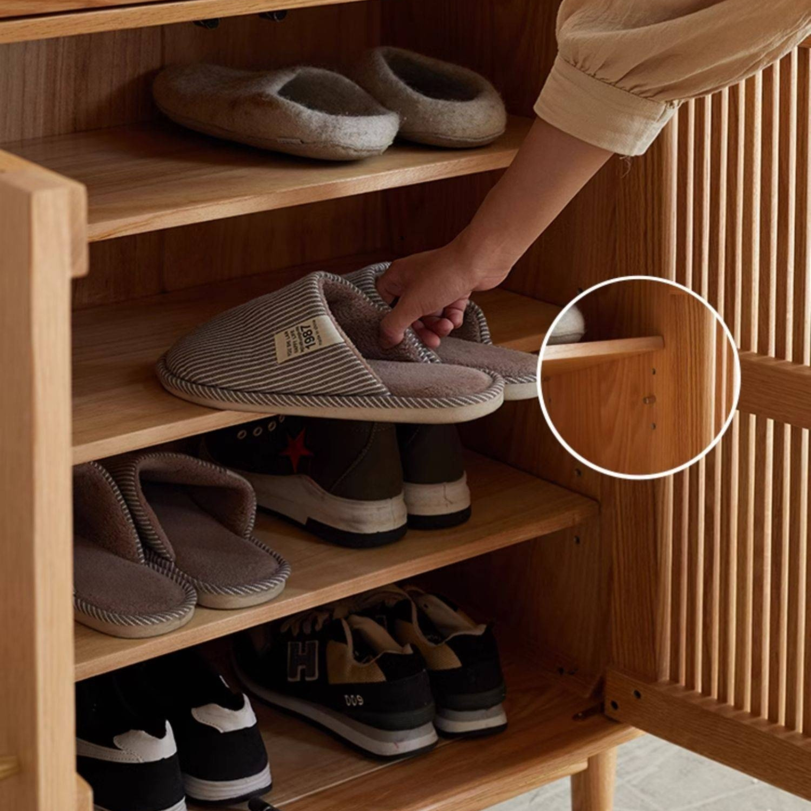 Oak Solid Wood Modern Nordic Storage Shoe Cabinet