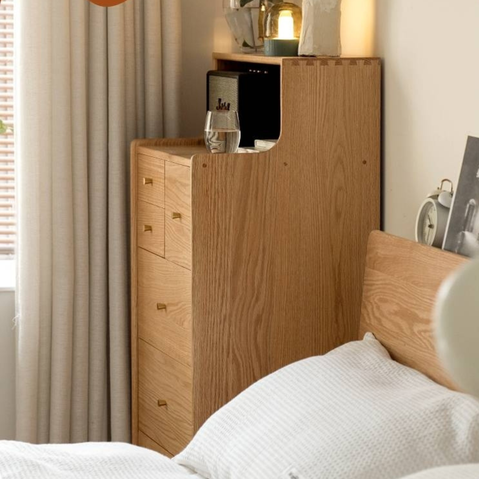 Oak Solid Wood Side Cabinet, Six-Drawer Chest.