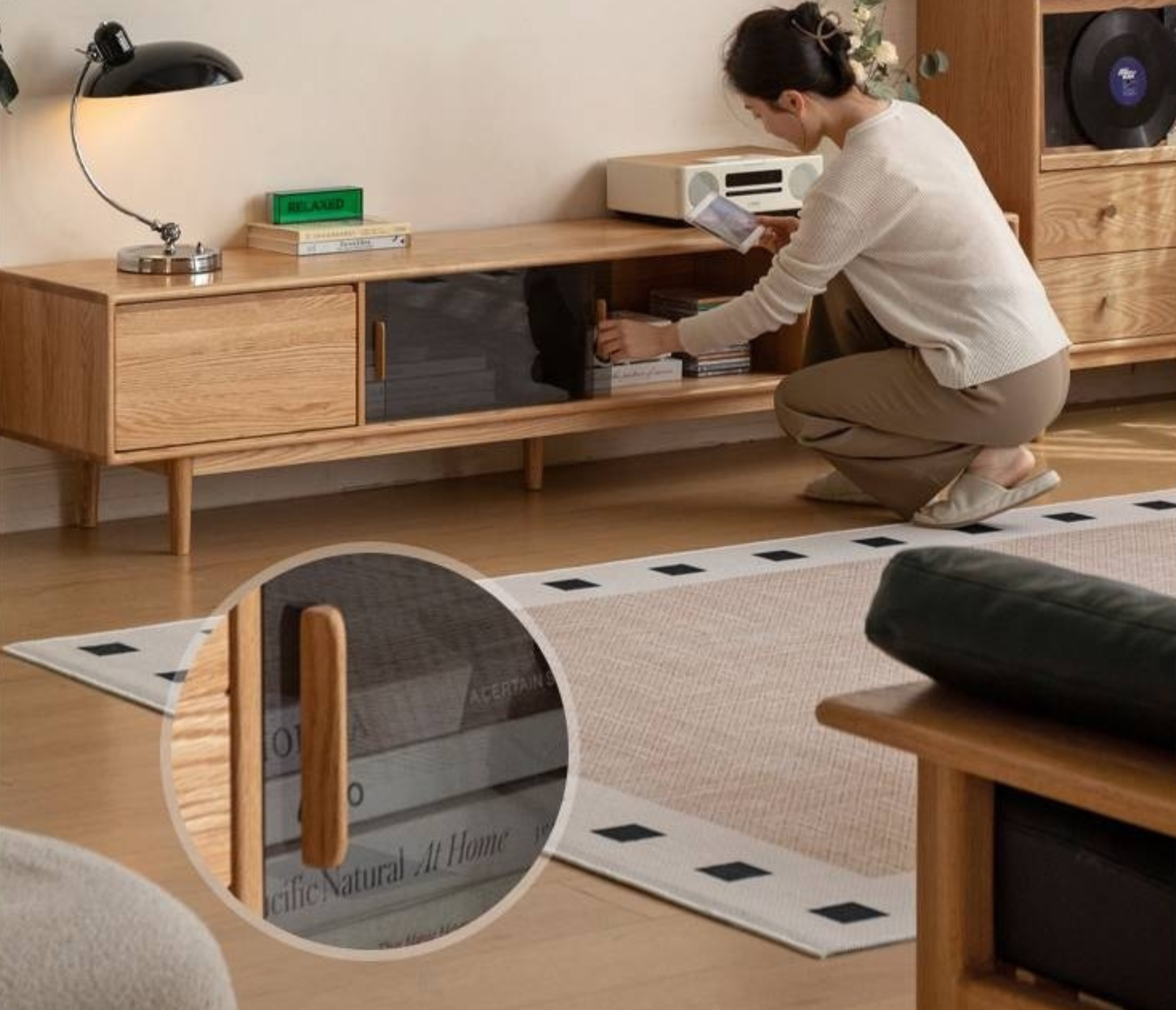 Oak Solid Wood Modern TV Cabinet