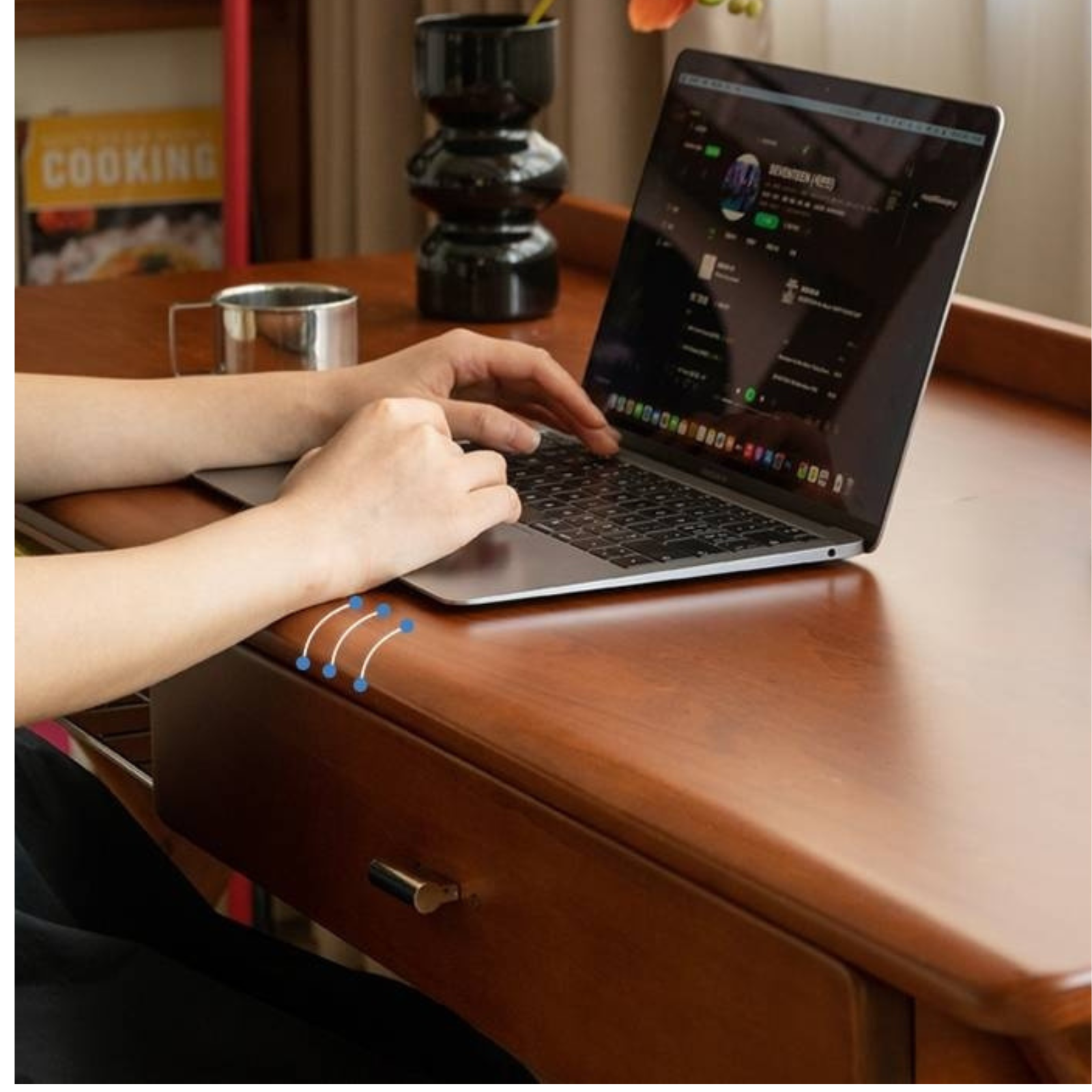 Tulipwood Antique Style Office Desk