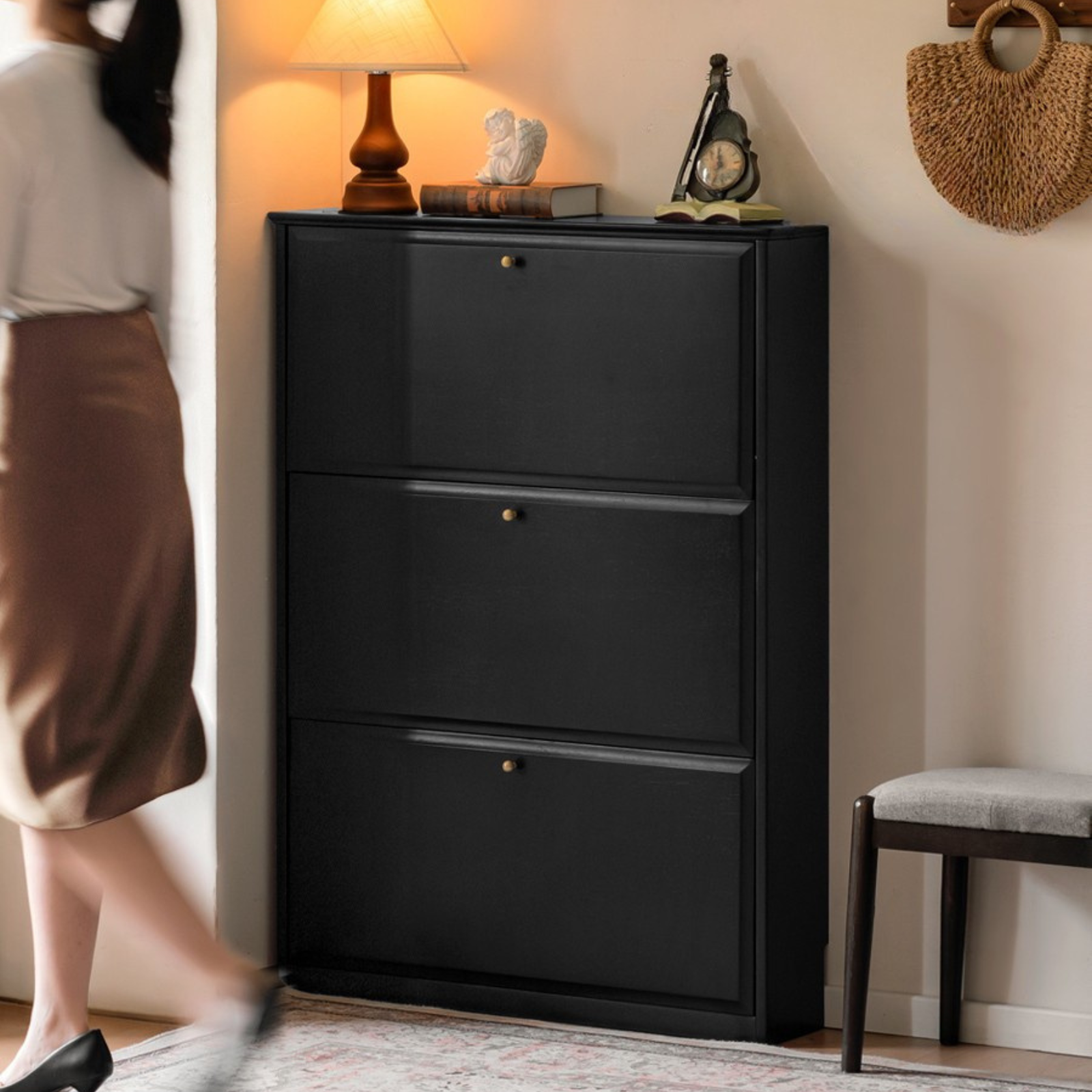 Oak Solid Wood American Retro Style Shoe Cabinet