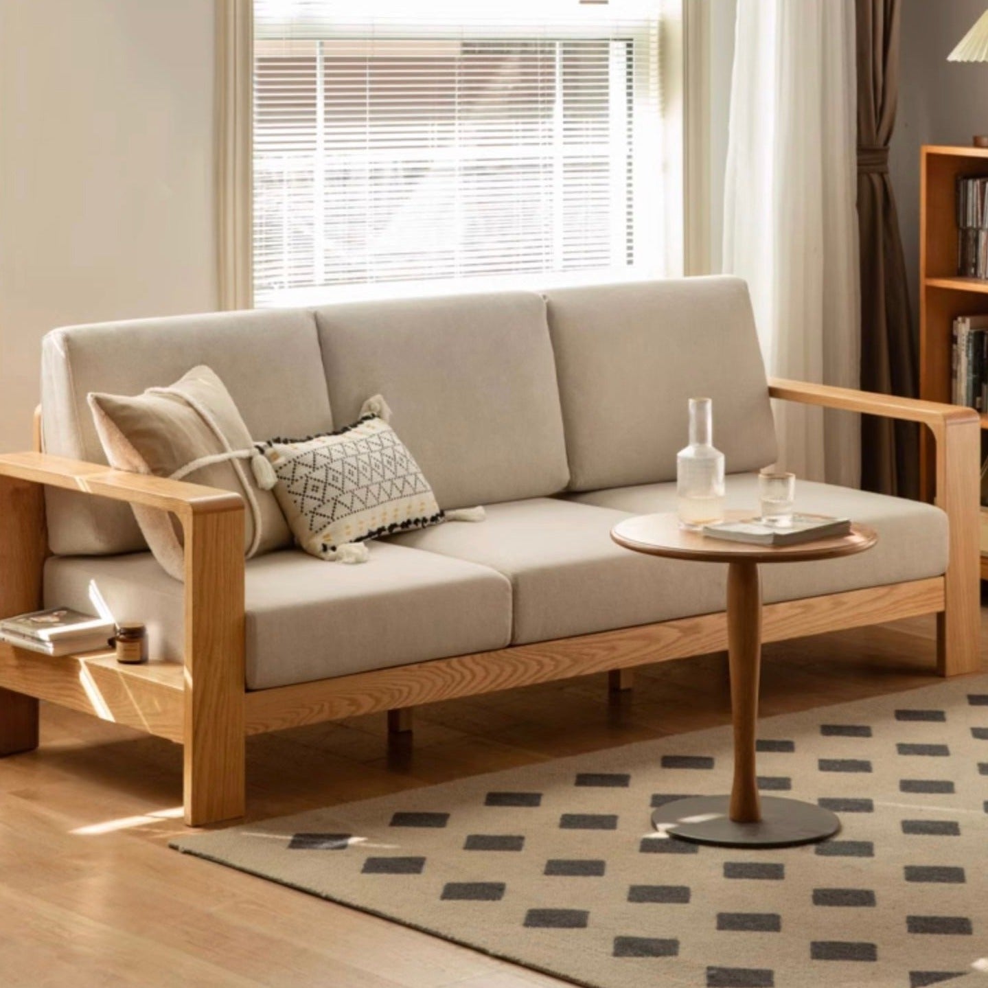 Oak Solid Wood Modern Fabric Sofa)