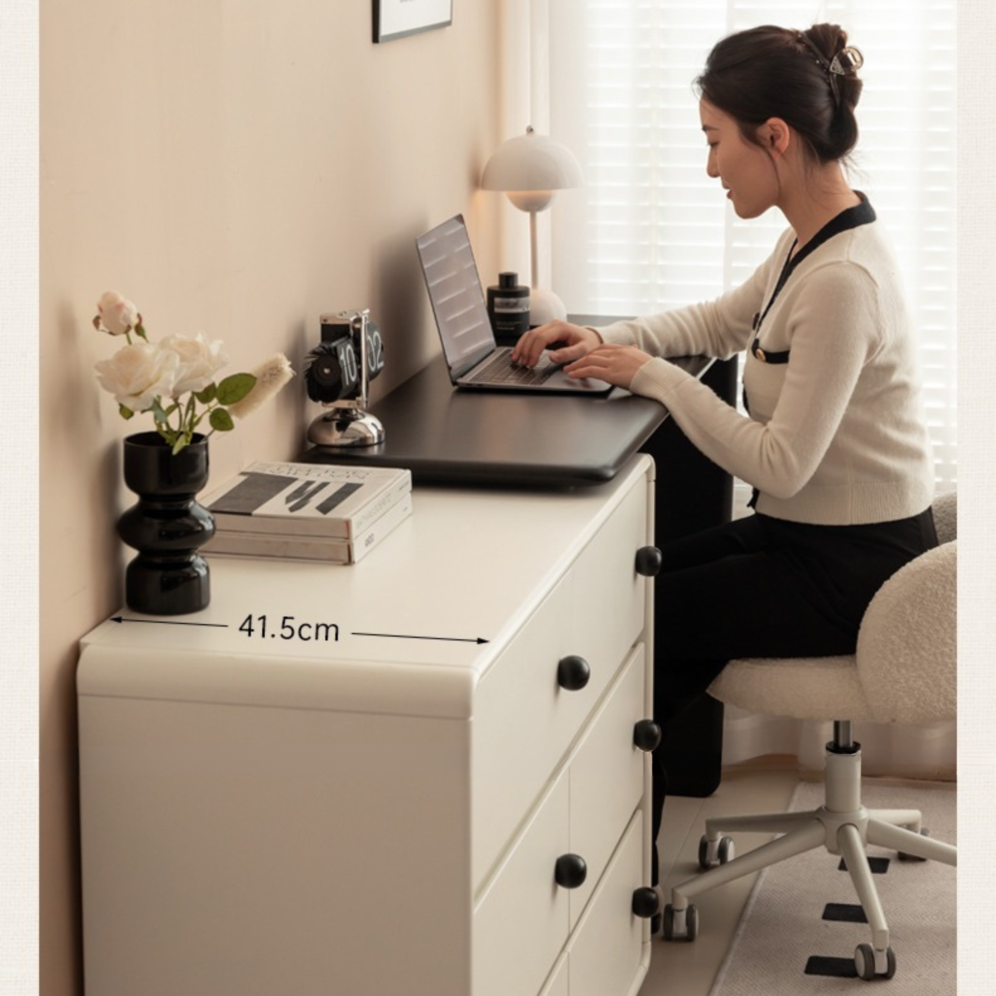 Solid Rubberwood Cream Style Dressing Table.