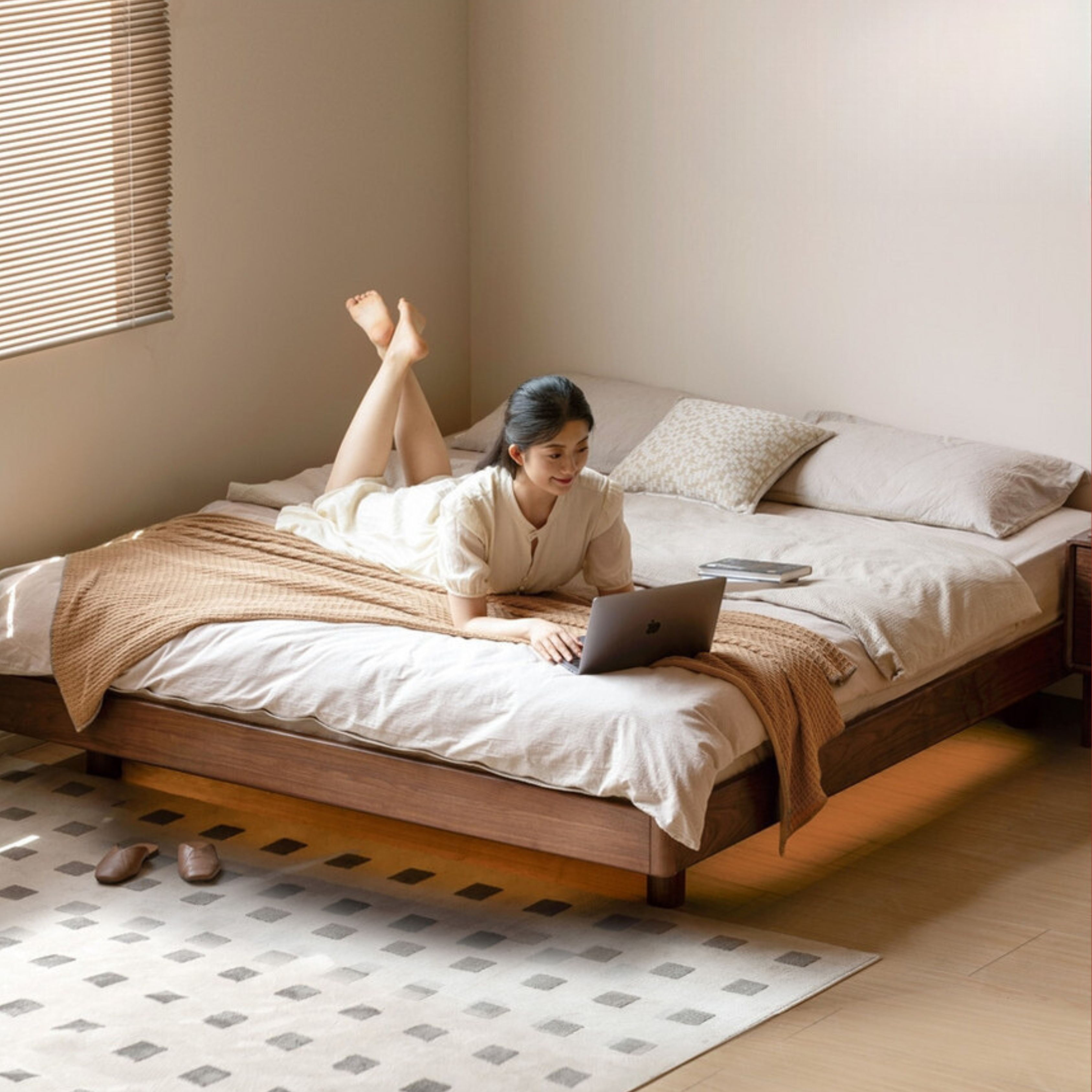 Black walnut solid wood platform bed, headboard-free suspended bed