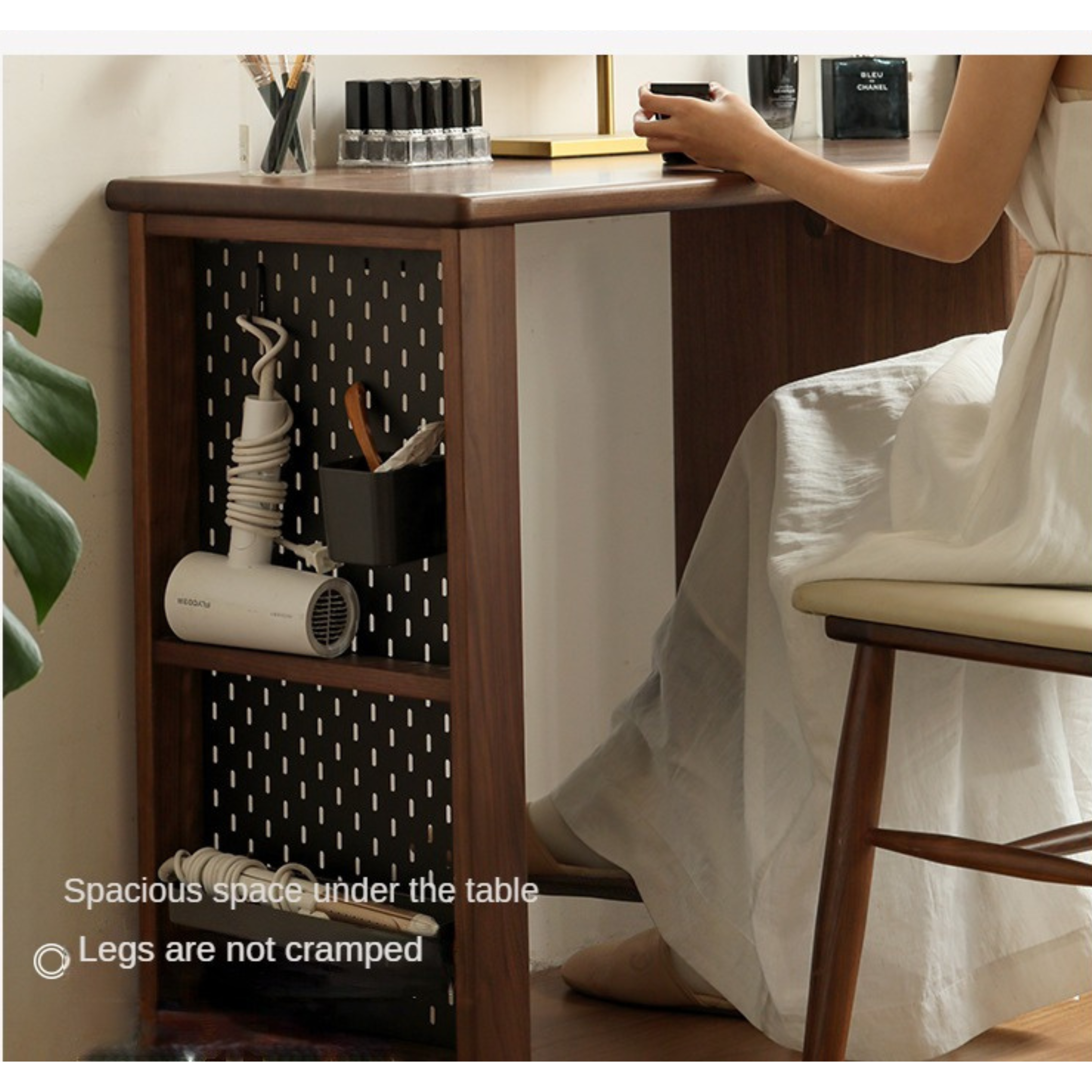 Black Walnut, Sandawood Light Luxury Retractable Vanity Table.