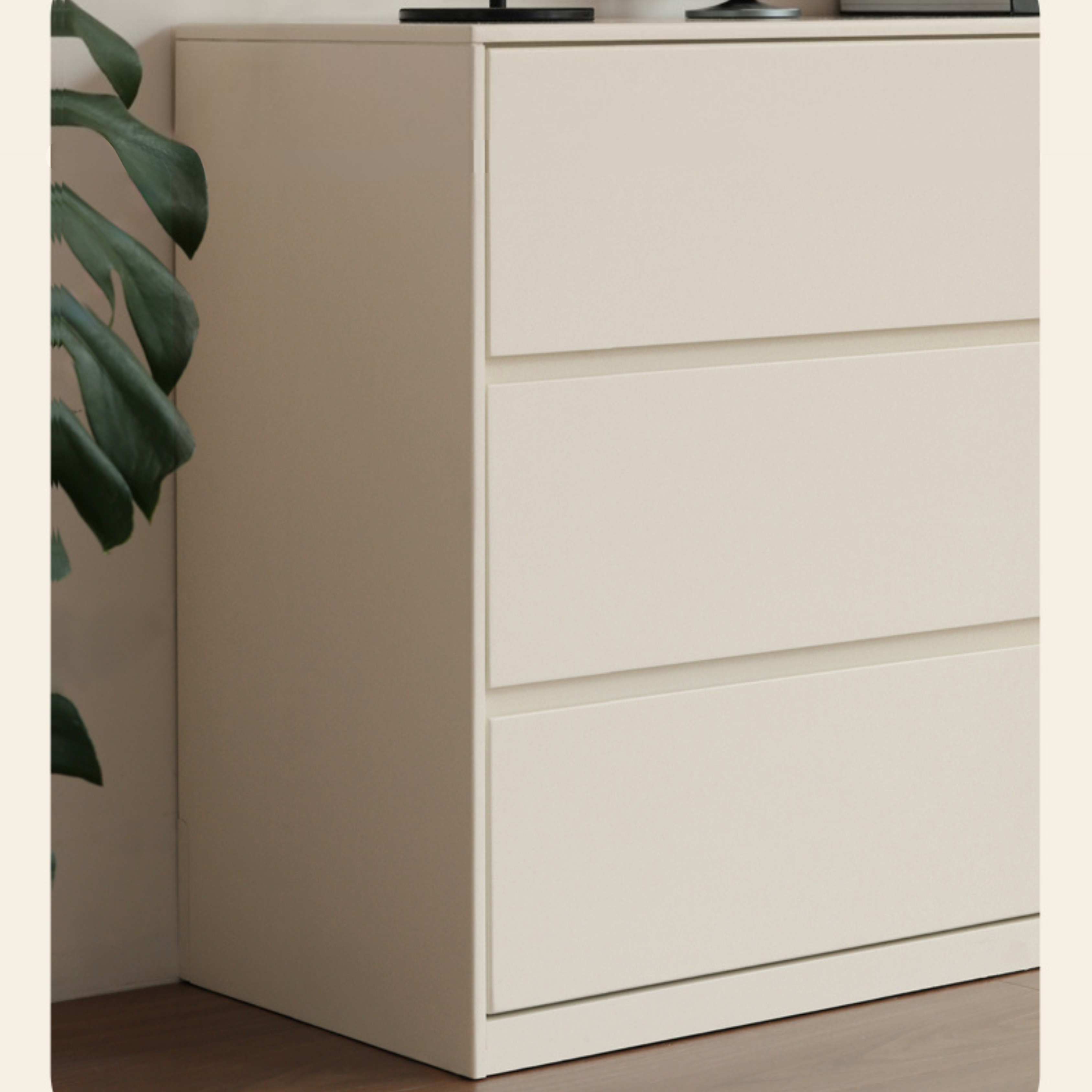 Solid Rubberwood Cream Style Chest of Drawers