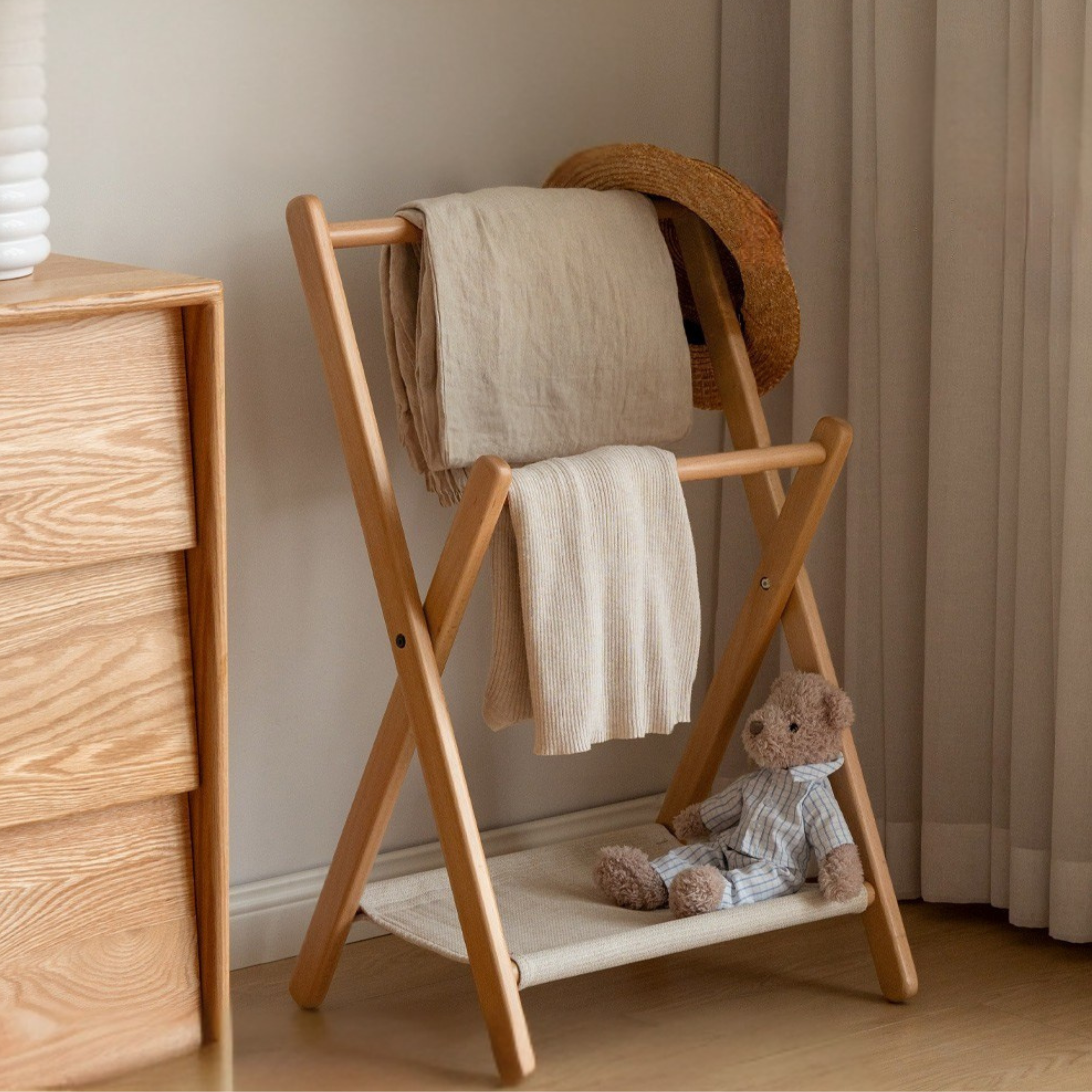 Beech solid wood clothes hanger