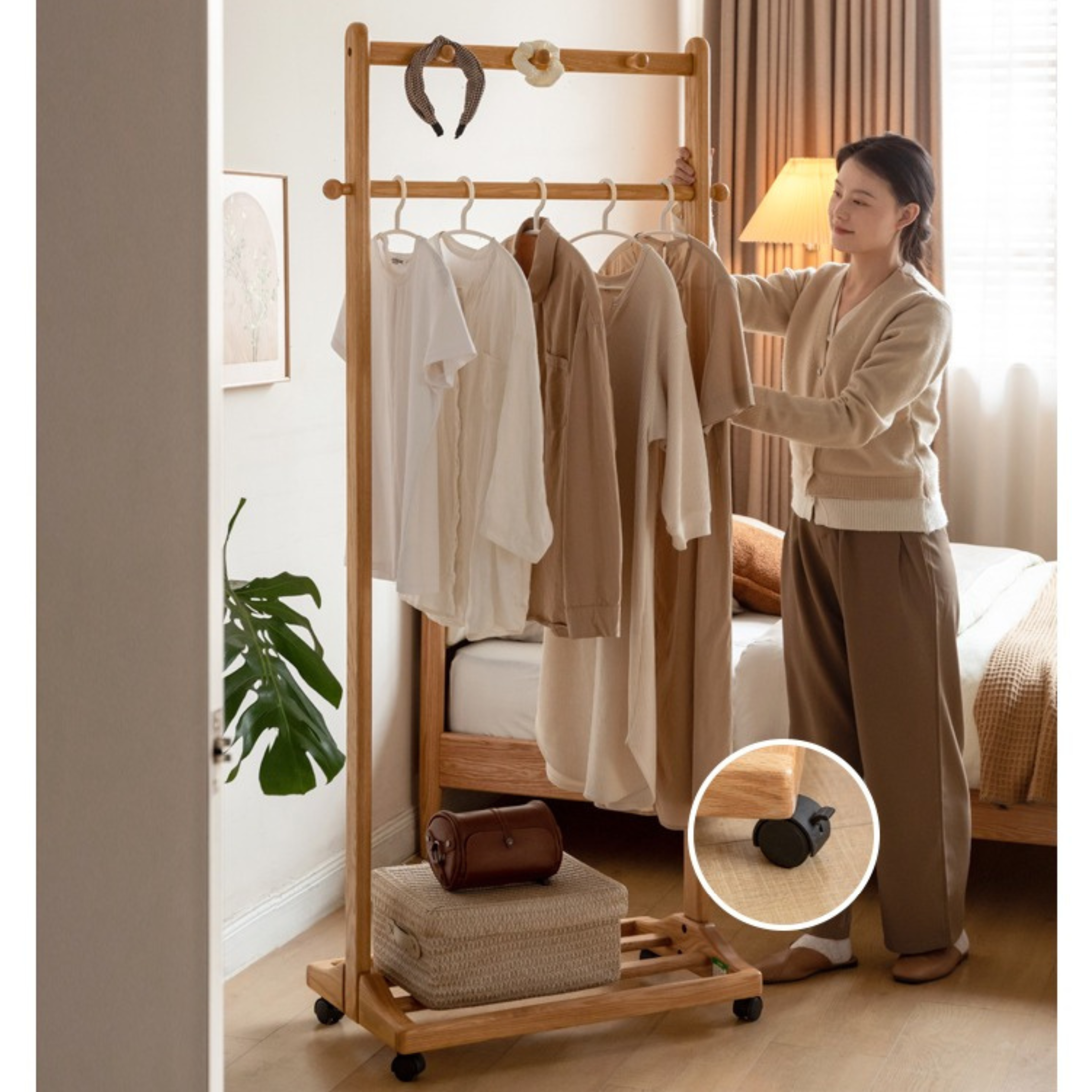 Oak, Birch, Solid Rubberwood Movable Hanger