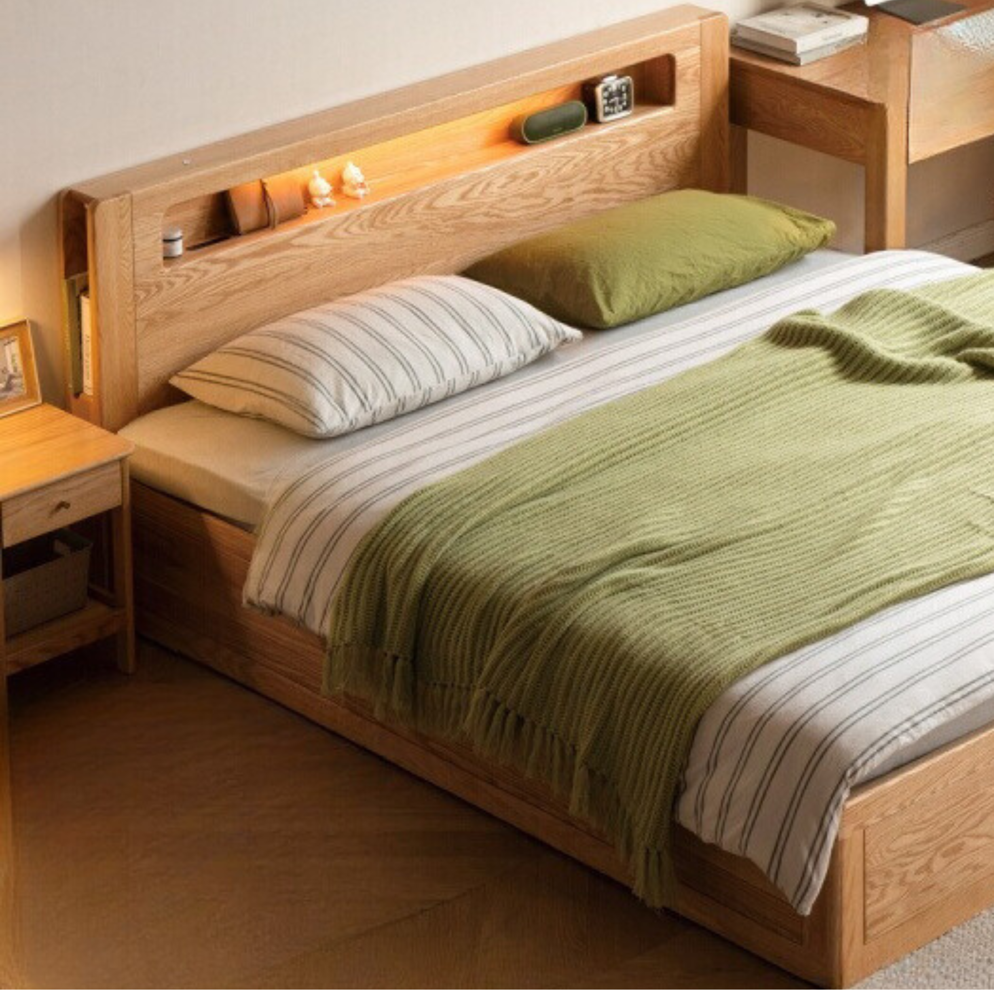 Oak Solid Wood Luminous Box Bed
