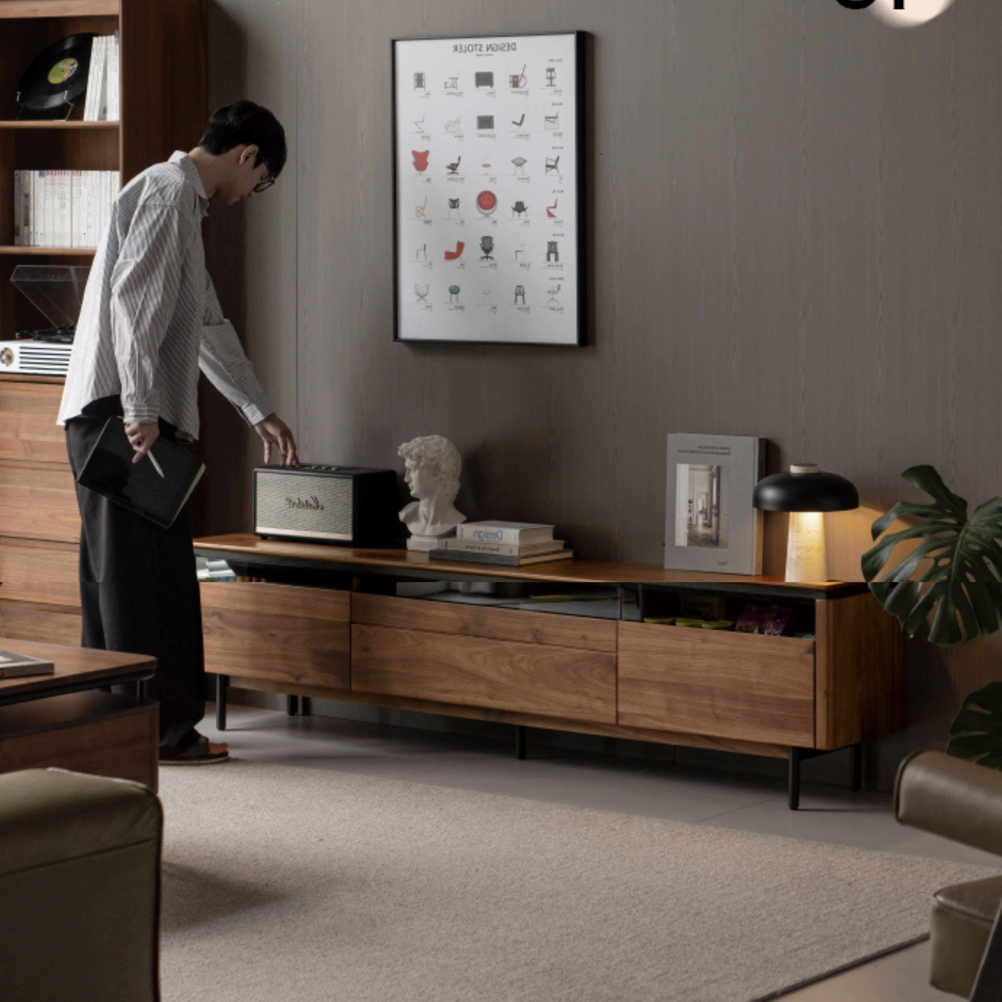 Black Walnut Solid Wood Italian Light Luxury TV Cabinet.