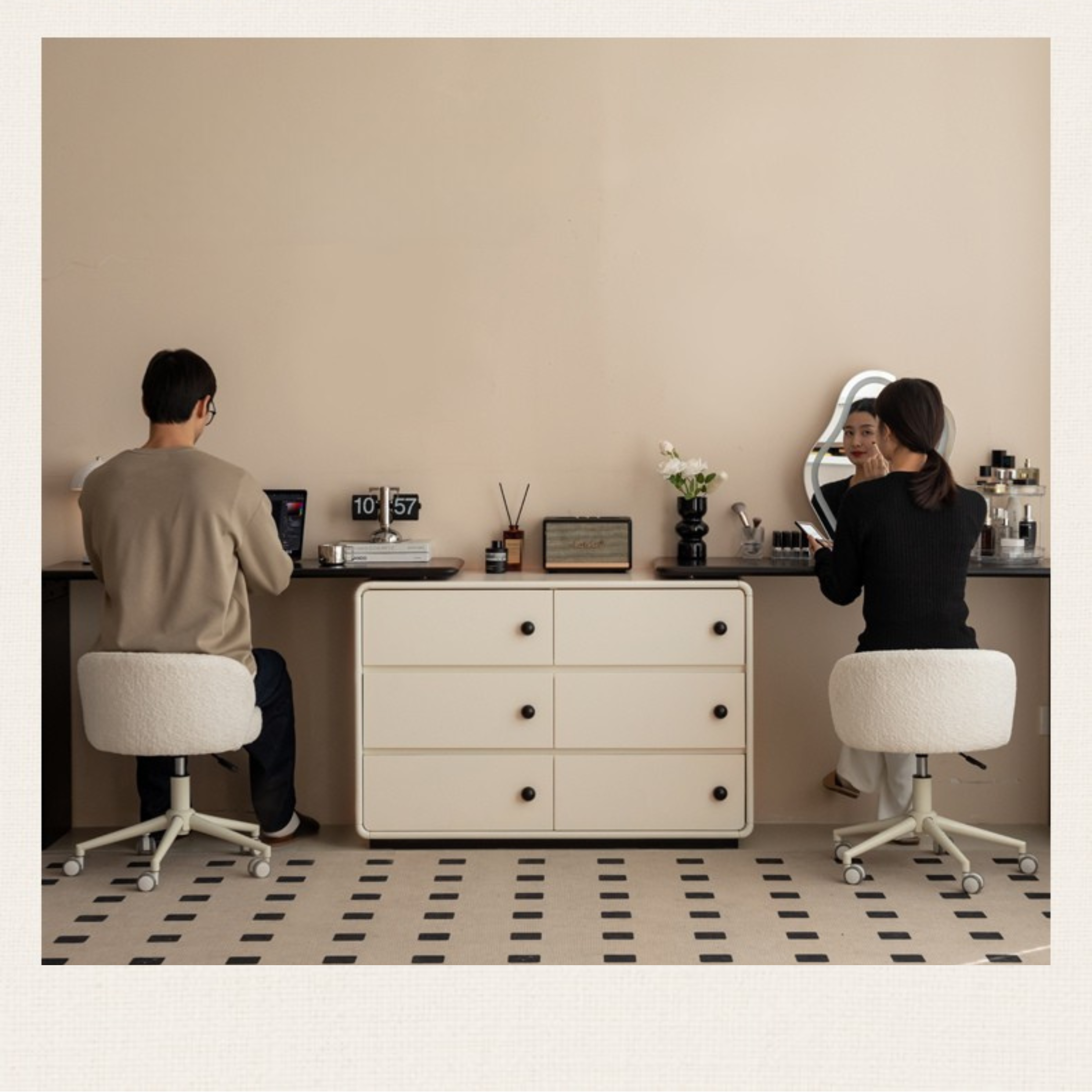 Solid Rubberwood Cream Style Dressing Table.