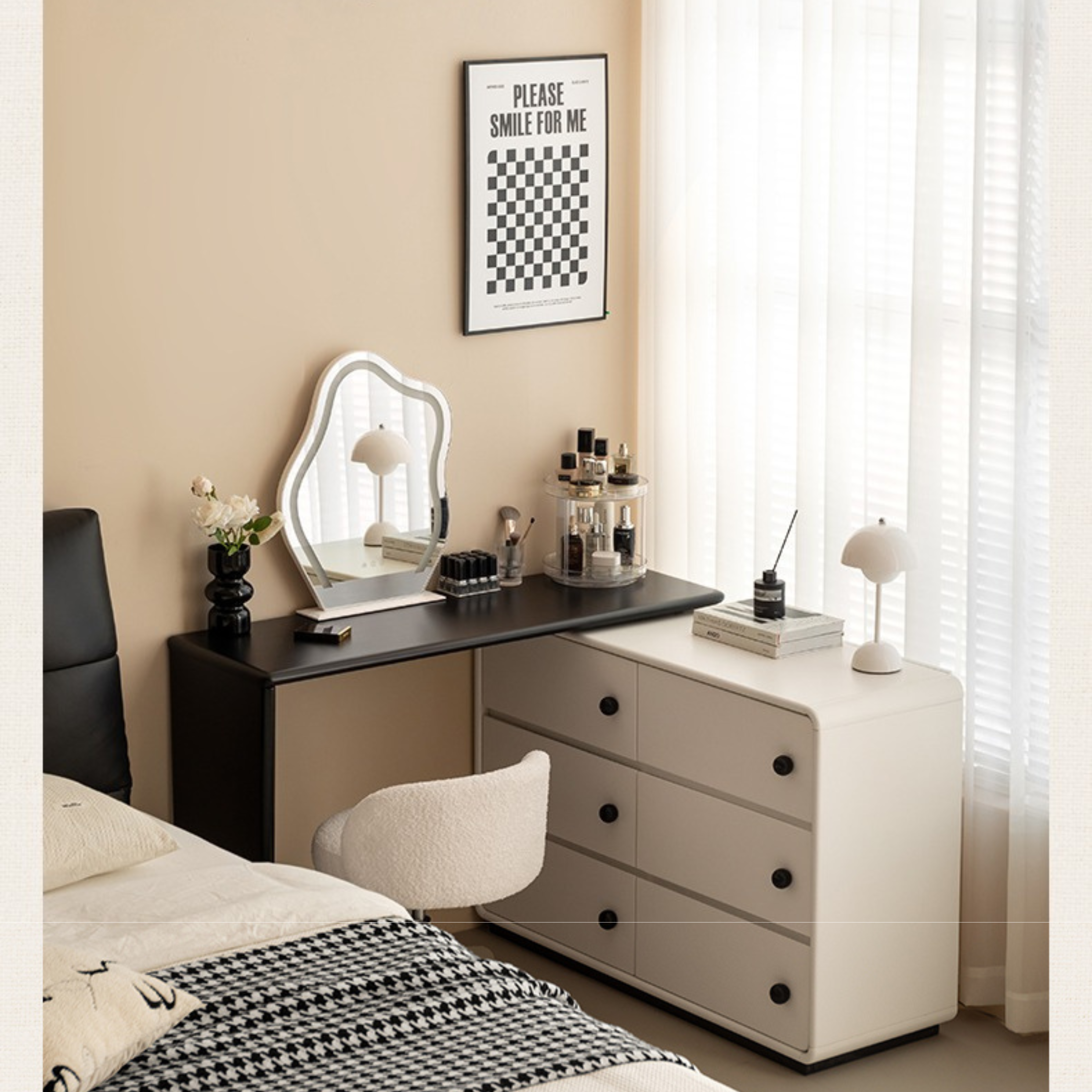 Solid Rubberwood Cream Style Dressing Table.