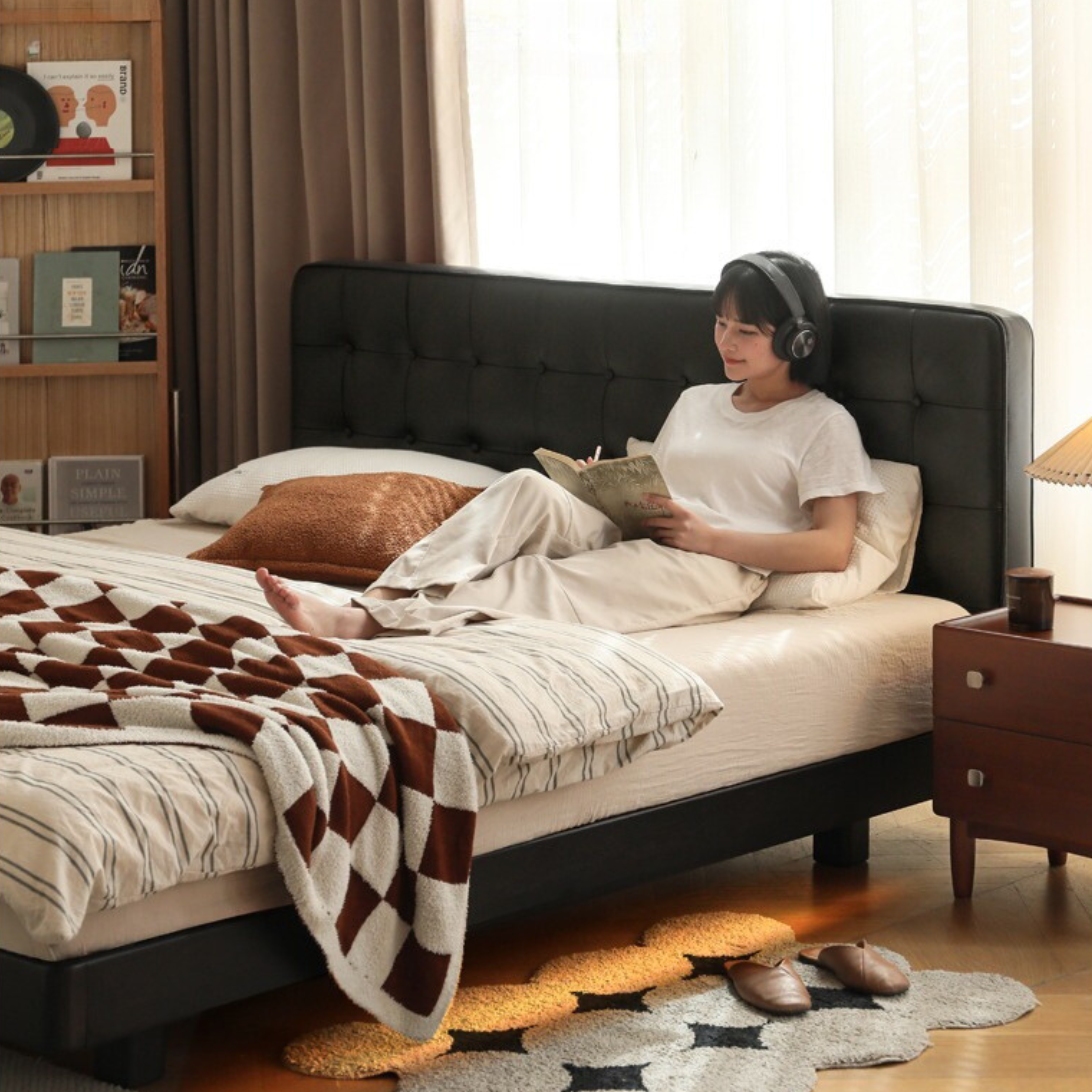 Black High-end Leather Suspension Bed