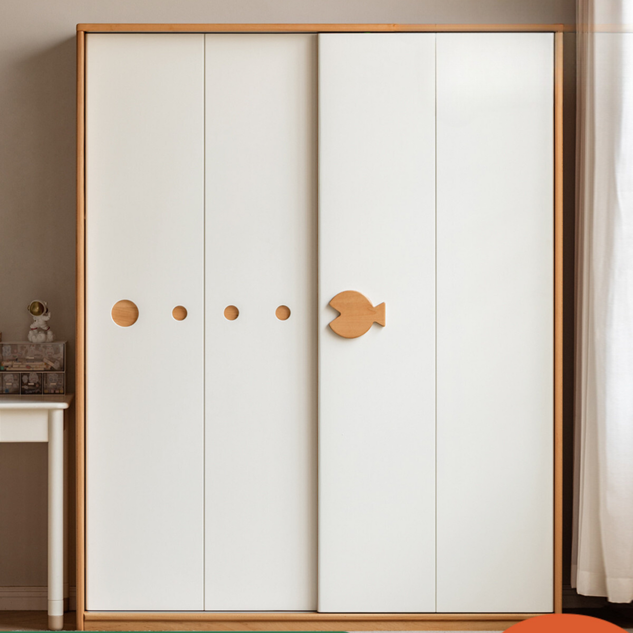 Children's wardrobe deals with sliding doors