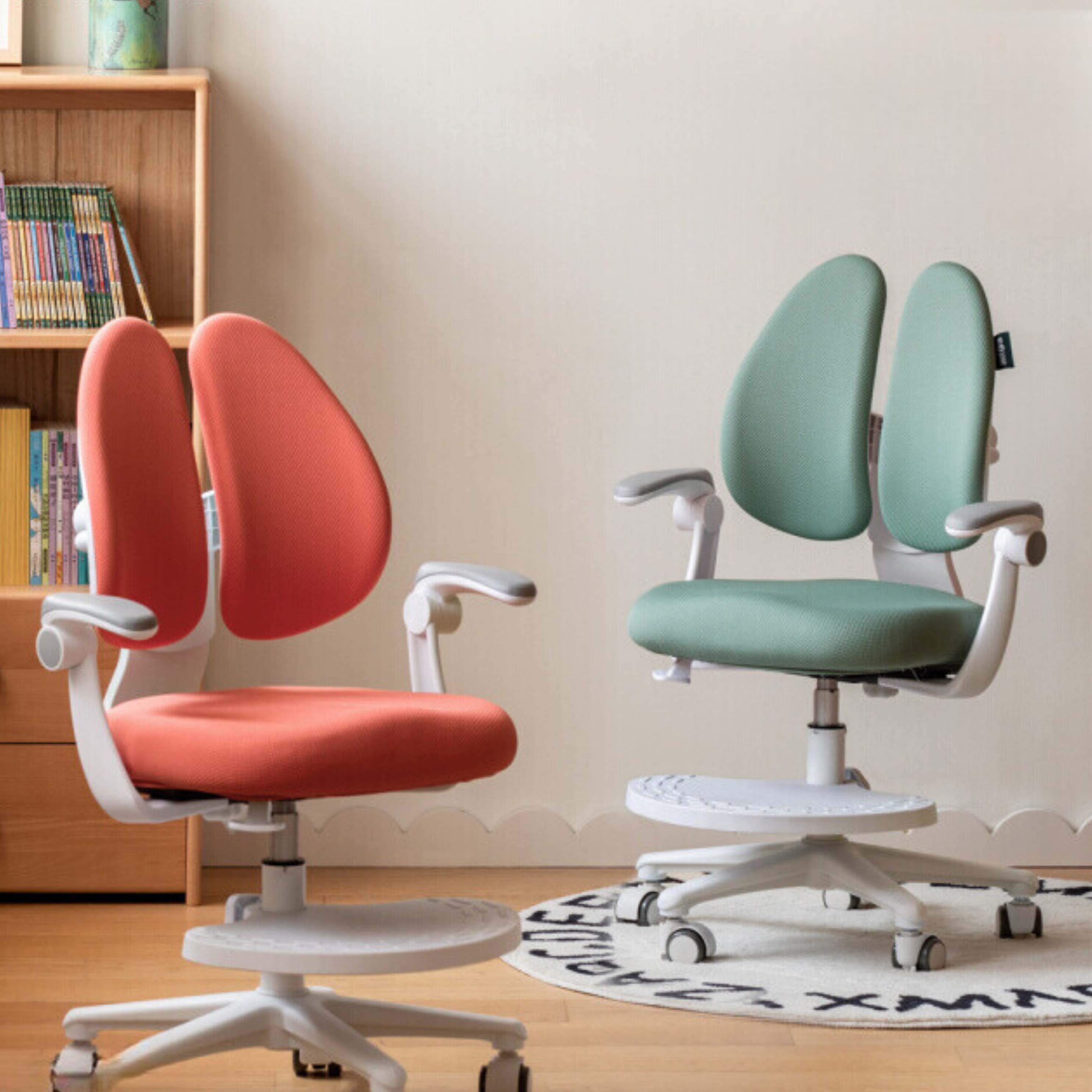 Children's Lift Adjustable Chair.