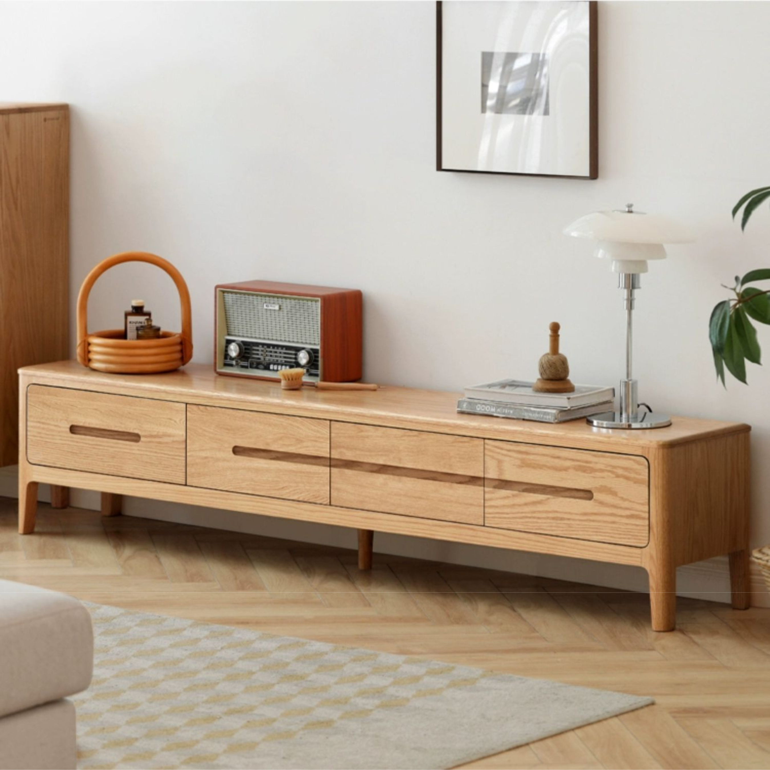 Oak Solid Wood Four-drawer TV Stand.