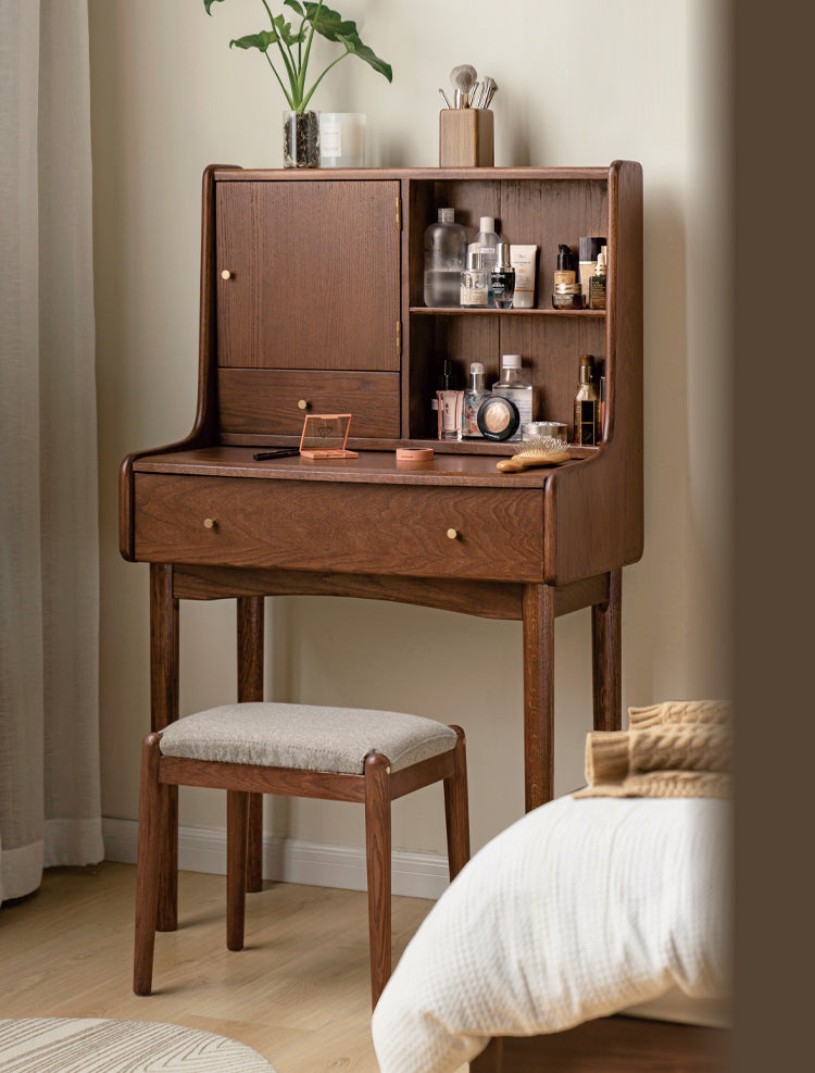 Oak Solid Wood Nordic Dressing Table.