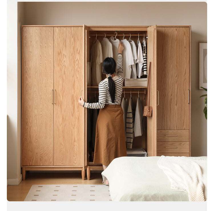 Oak Solid Wood Double Door Wardrobe.