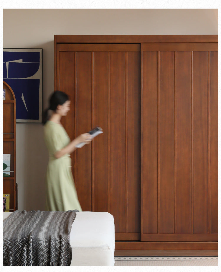 Poplar Solid Wood Wardrobe Retro Sliding Door Wardrobe.