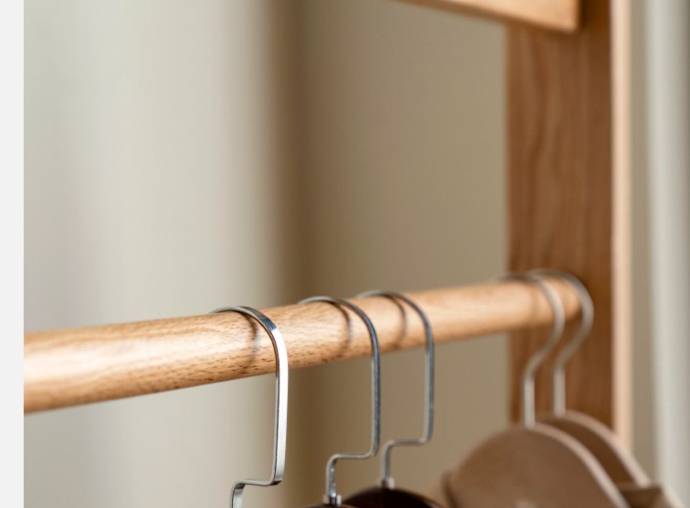 Oak Solid Wood Clothes Rack Hanger
