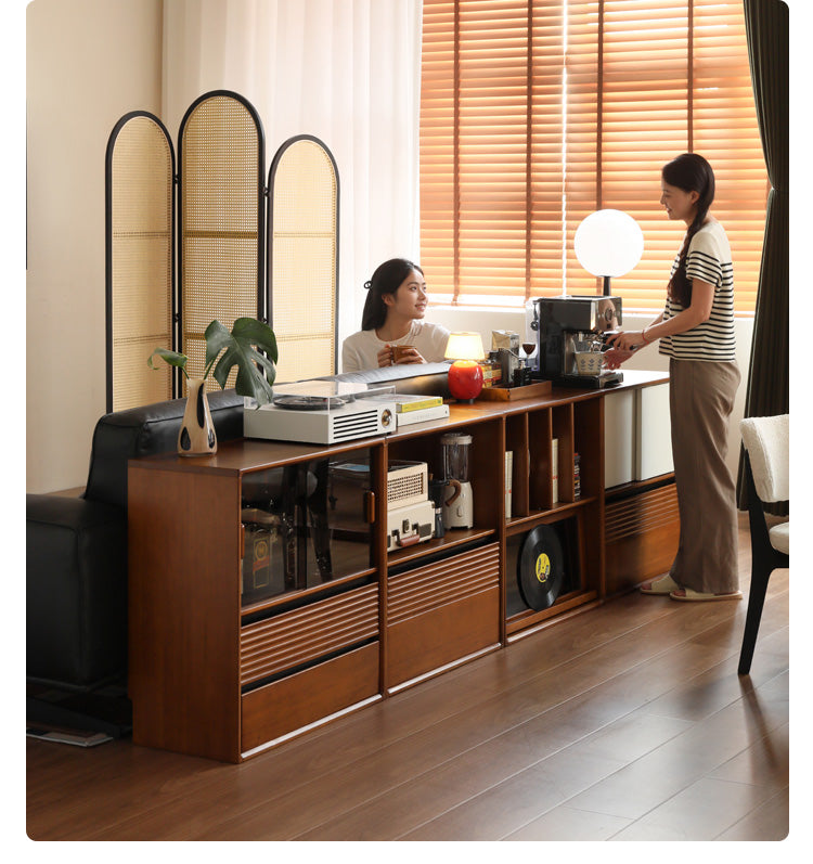 Poplar Solid Wood Antique Style Partition Bookcase