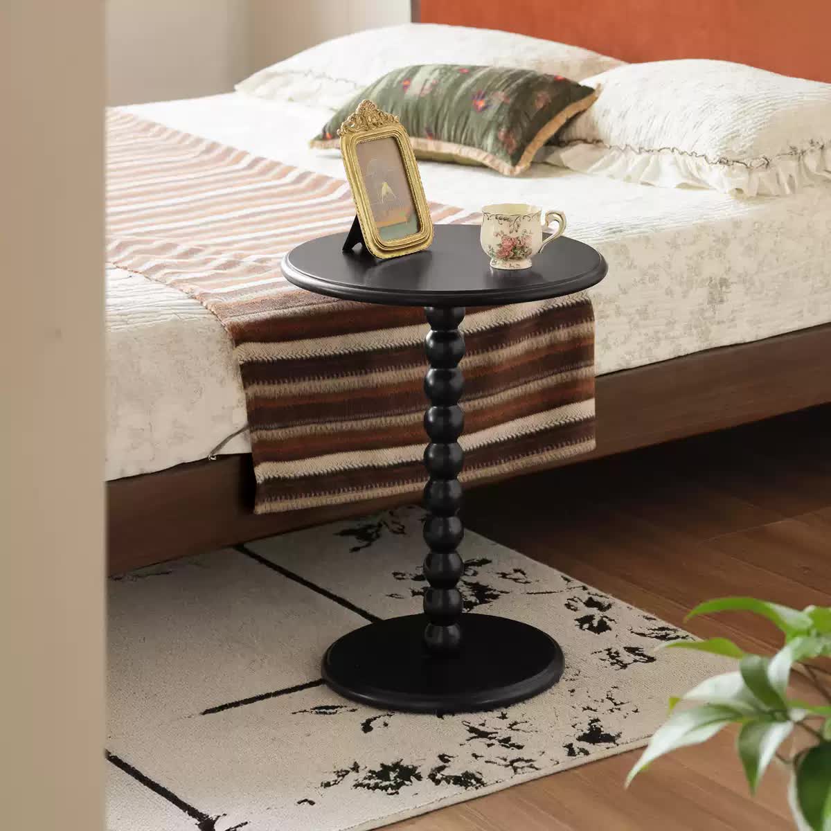 Black Walnut, Poplar, Solid Rubberwood American Retro Side Table.