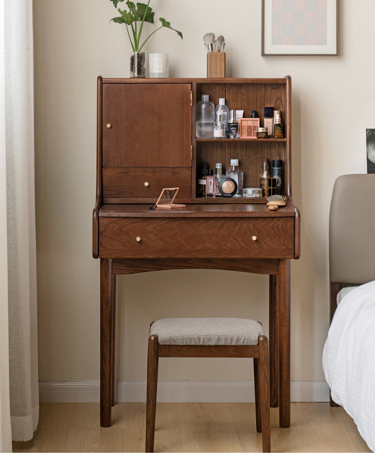 Oak Solid Wood Nordic Dressing Table.