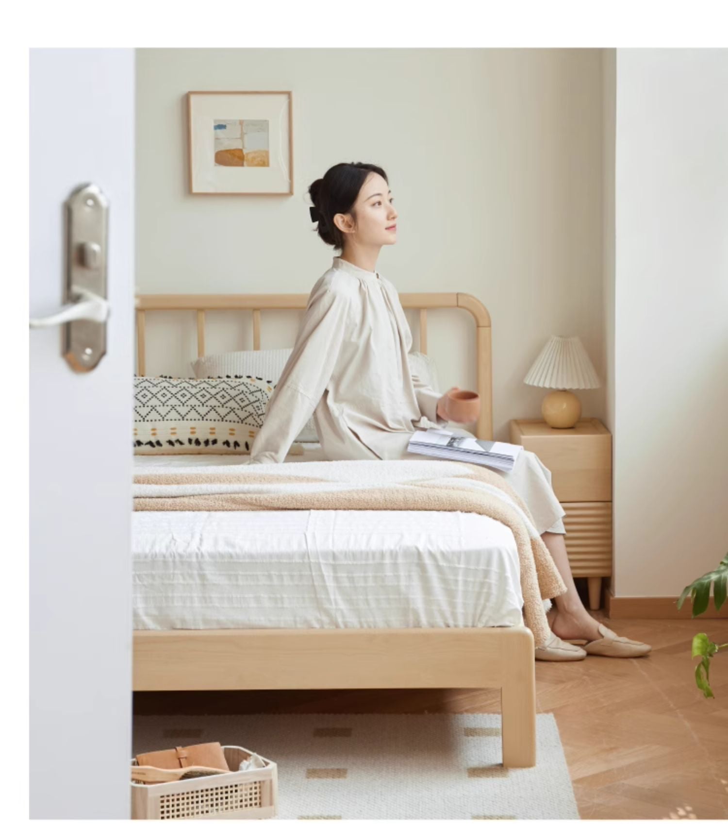 European Beech Solid Wood Bed Modern Simple