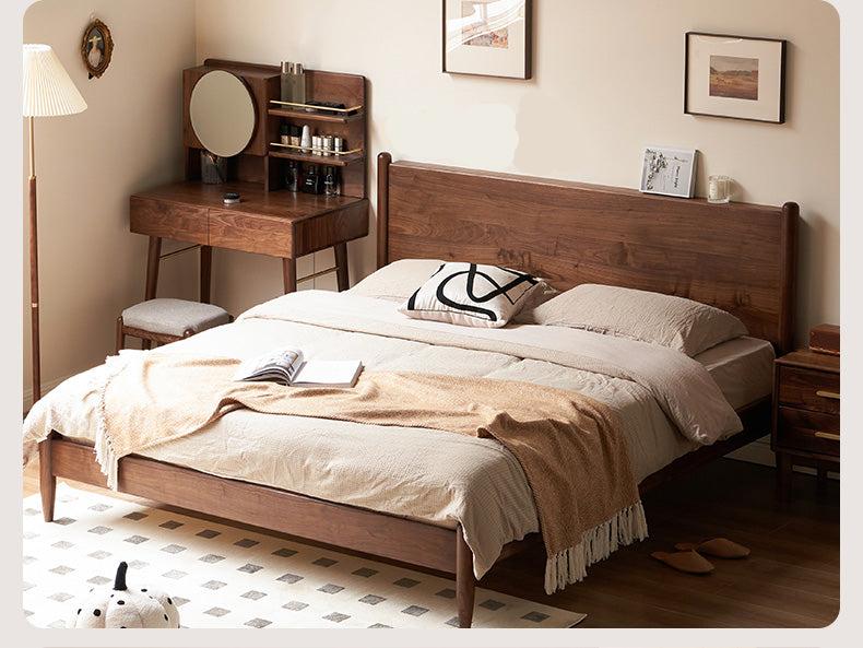 Black Walnut, Oak, Sandalwood Solid Wood Nightstand Socket, Lamp