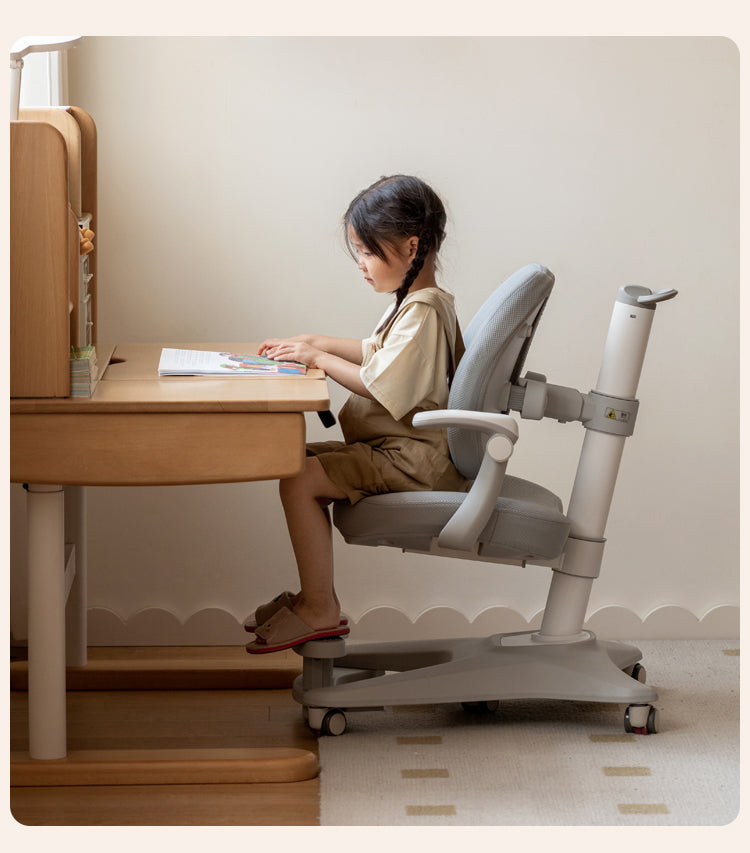 Children's Chair Adjustable Up-down.