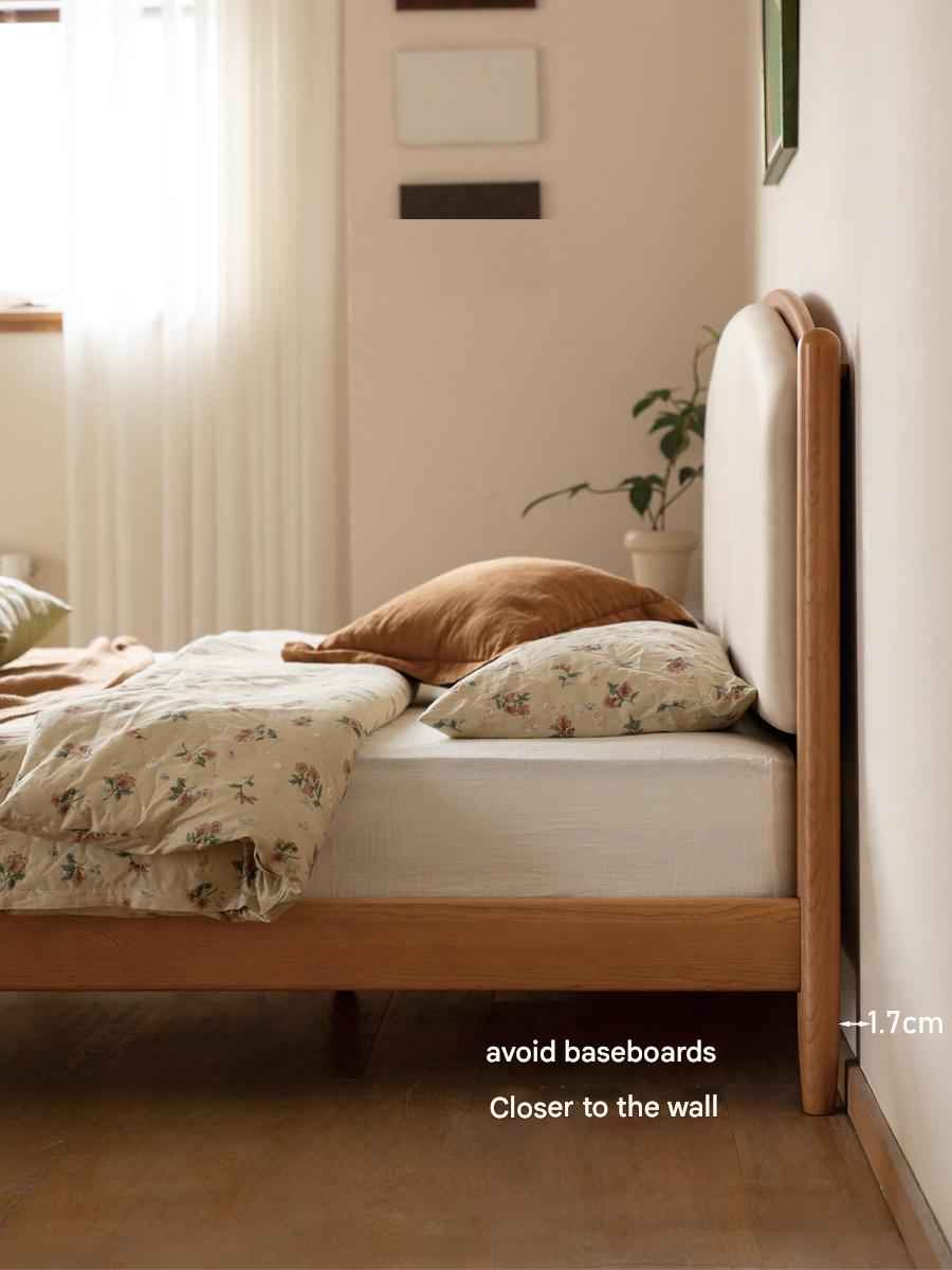 Cherry Solid Wood Bed Technology Сloth Cream Style