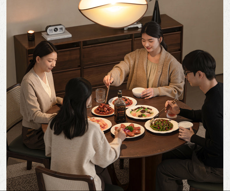 Ash Solid Wood Round Dining Table