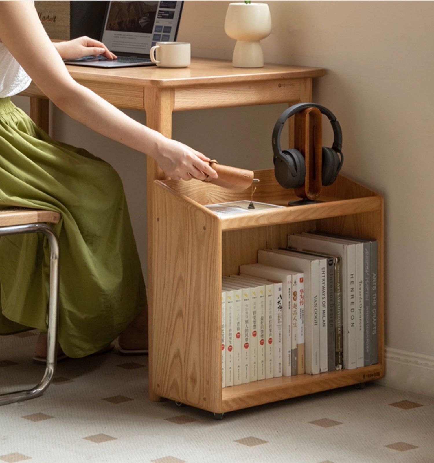 Oak, Solid Rubberwood Under-Table Bookshelf Movable