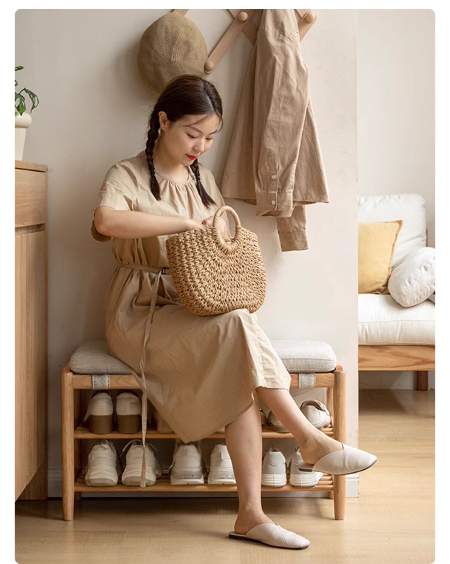 Oak Solid Wood, Solid Rubberwood Modern Shoe Changing Stool