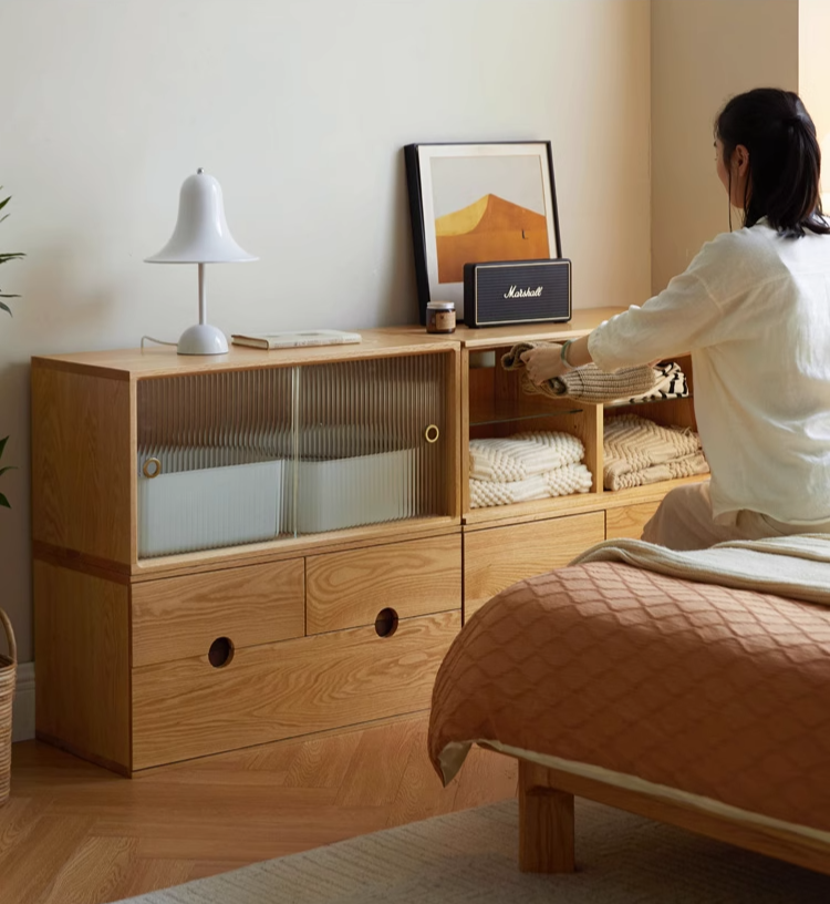 Oak Solid Wood Modern TV Cabinet.