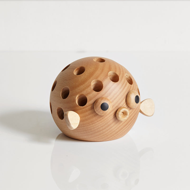 Beech Solid Wood Hedgehog Nordic Animal Pen Holder