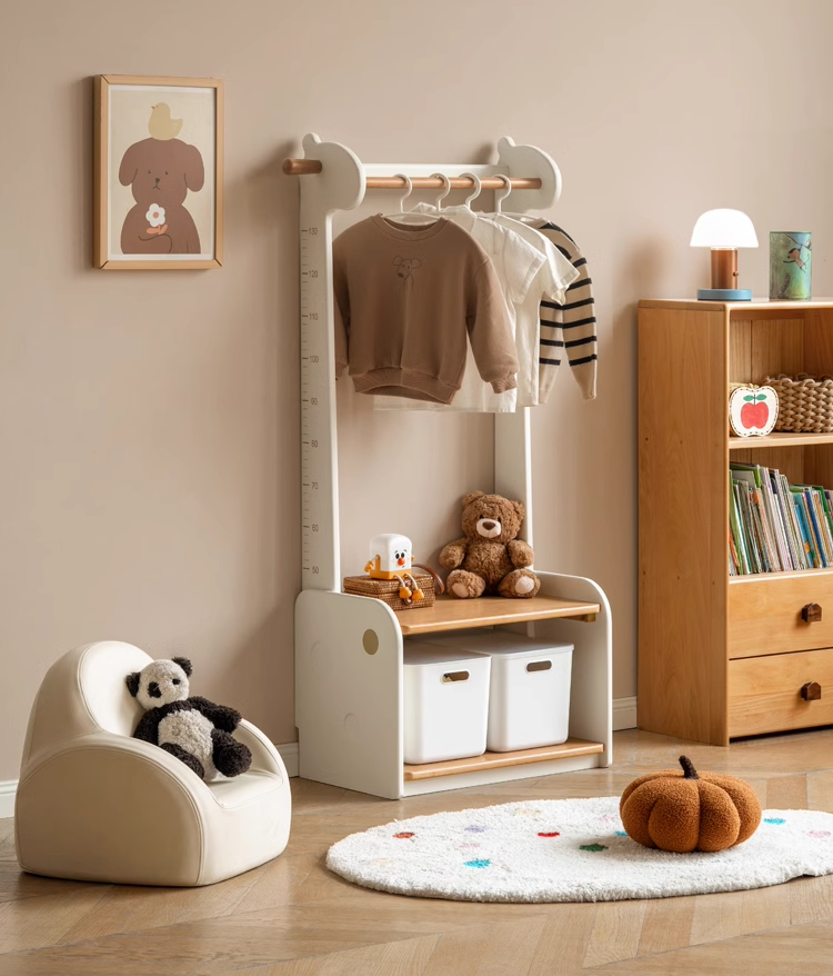 Beech, Solid Rubberwood Children's Coat Rack.