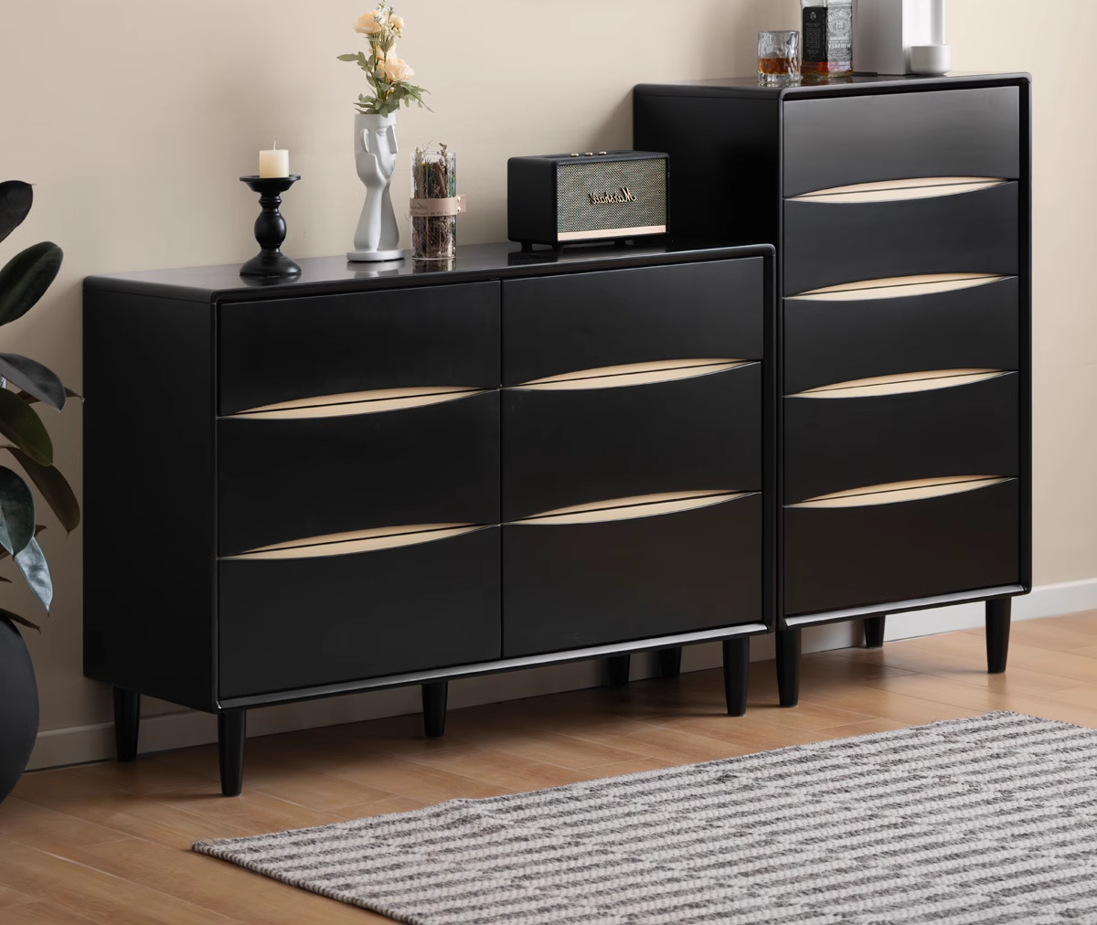 Poplar Solid Wood Antique Style Chest of Drawers.