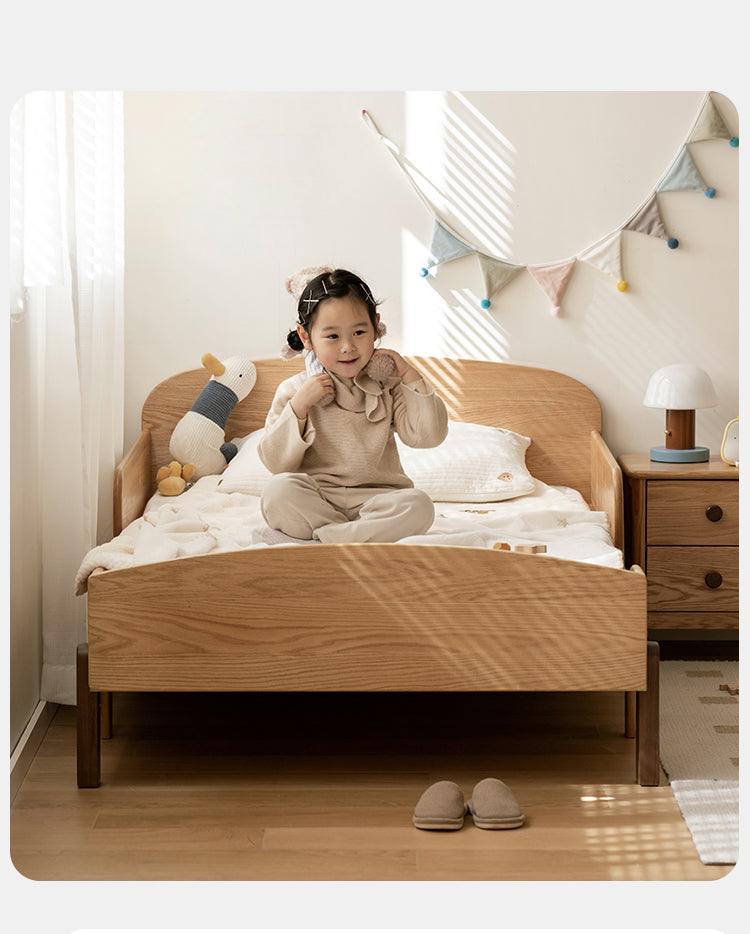 Oak, Beech solid wood Telescopic Toddler Bed from 57 in (145 cm) to 80.7 in (205 cm)<