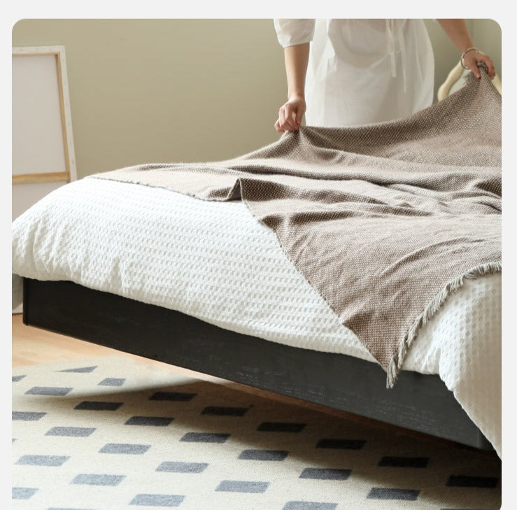 Oak solid wood Suspended platform bed, headboard-free bed Black with light