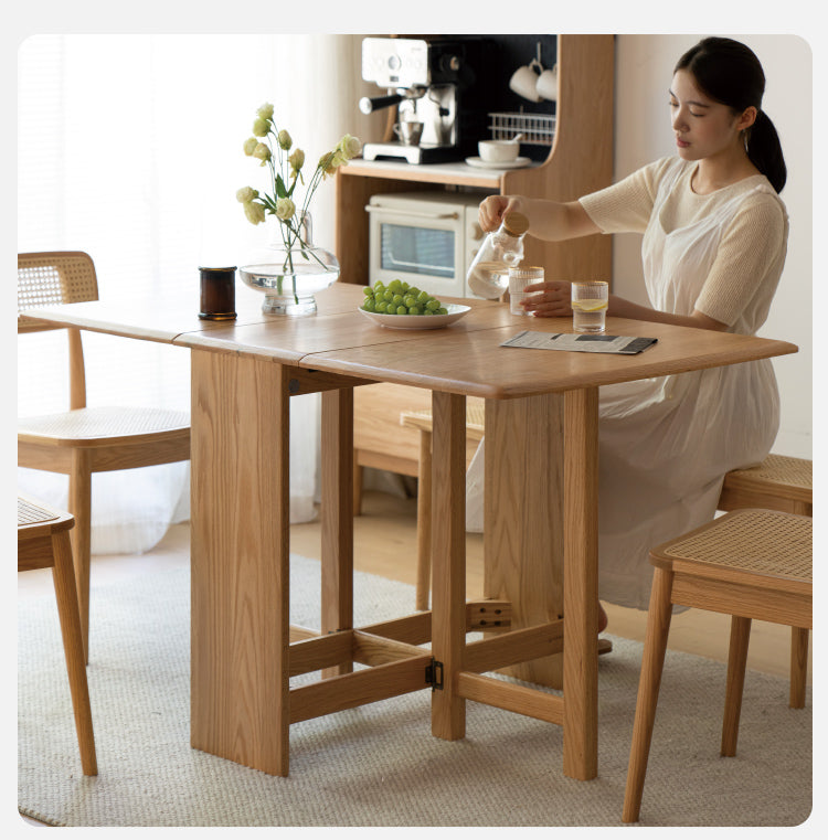 Oak Solid Wood Retractable Dining Table