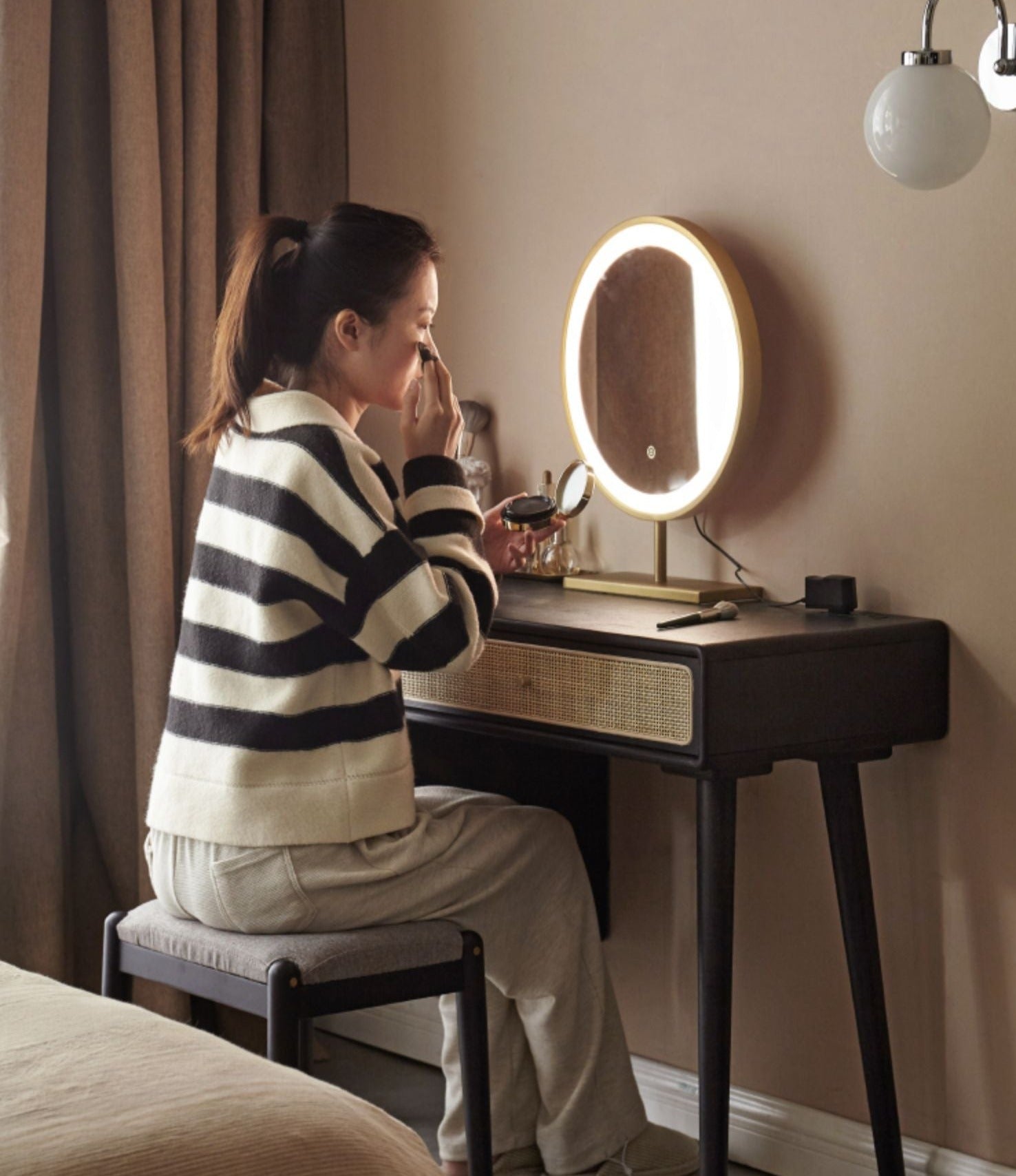 Oak Solid Wood Black Vintage Makeup Dressing Table.